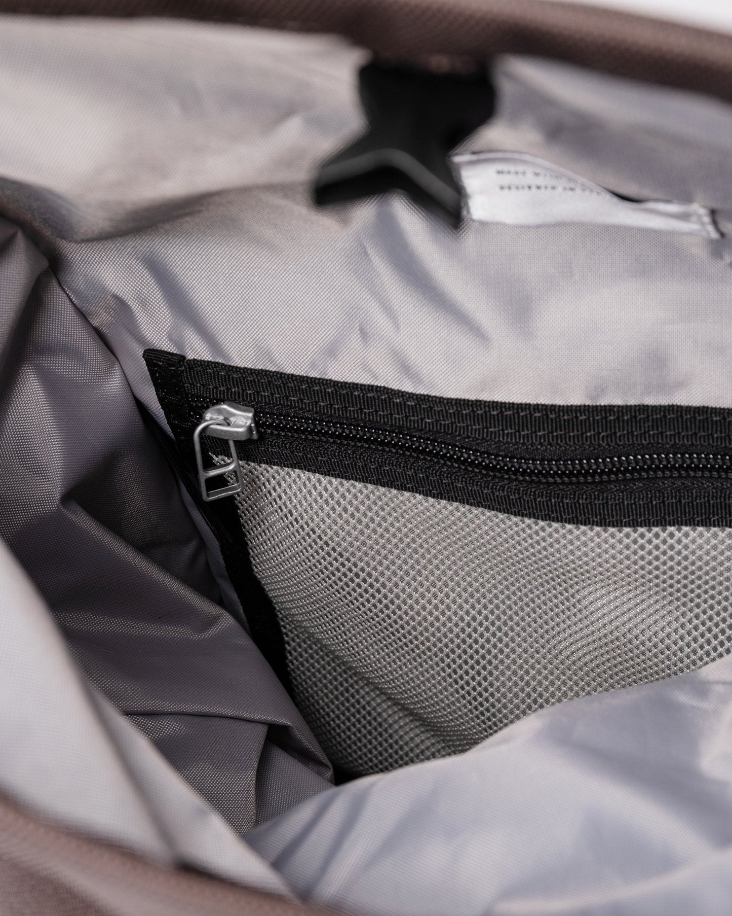 Sac à dos en matière recyclée | marron "ilon brown"