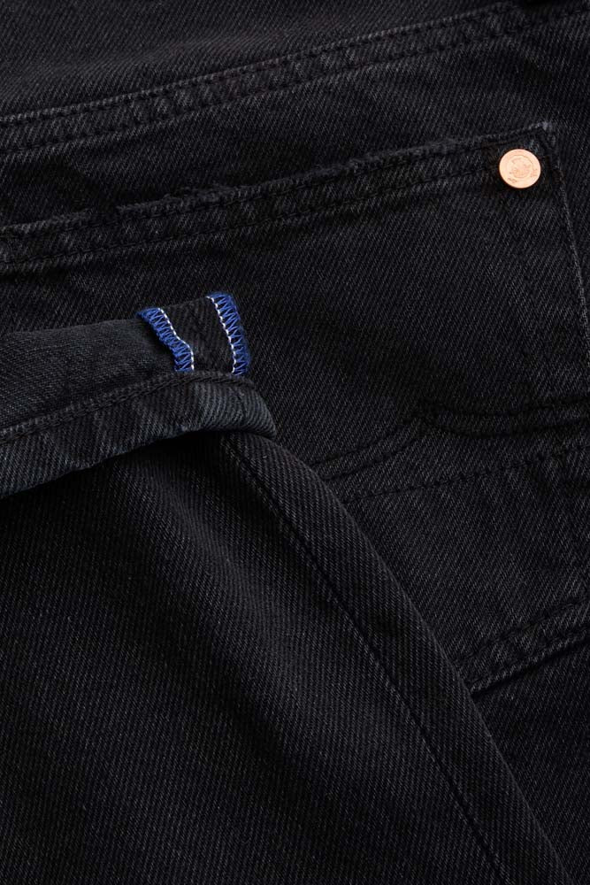 Jean droit en coton biologique recyclé | noir "caroline cropped - eco recycled black worn"