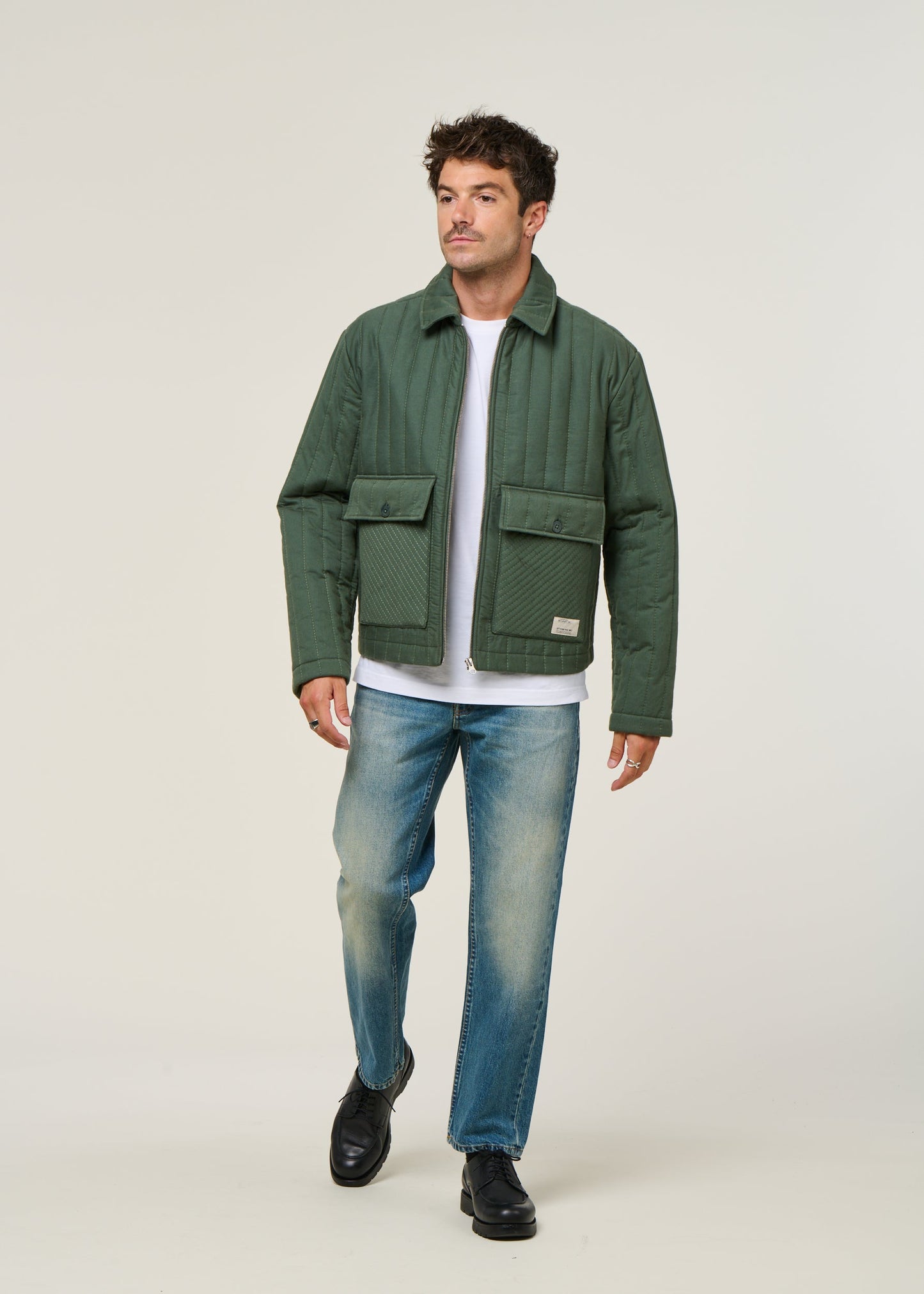 Veste matelassée en coton bio | vert "dark eucaliptus roc jacket - green"