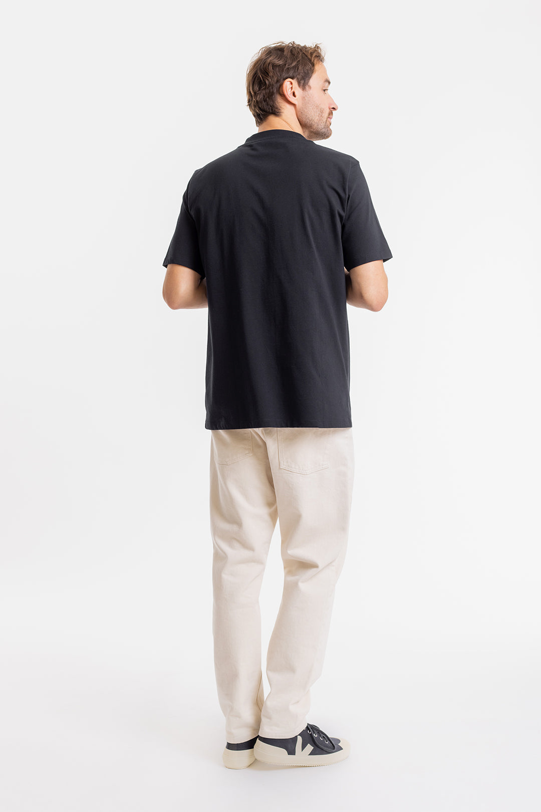 T-shirt en coton bio | noir "big collar black"