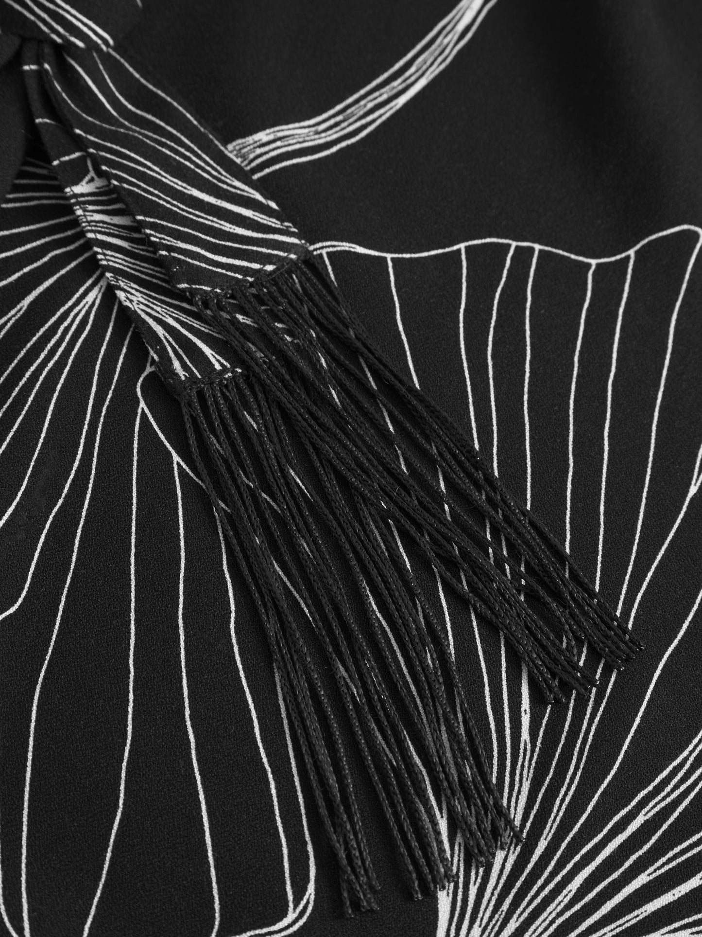 Kimono en ecovero | noir "tassel fusion kimono jacket - black"