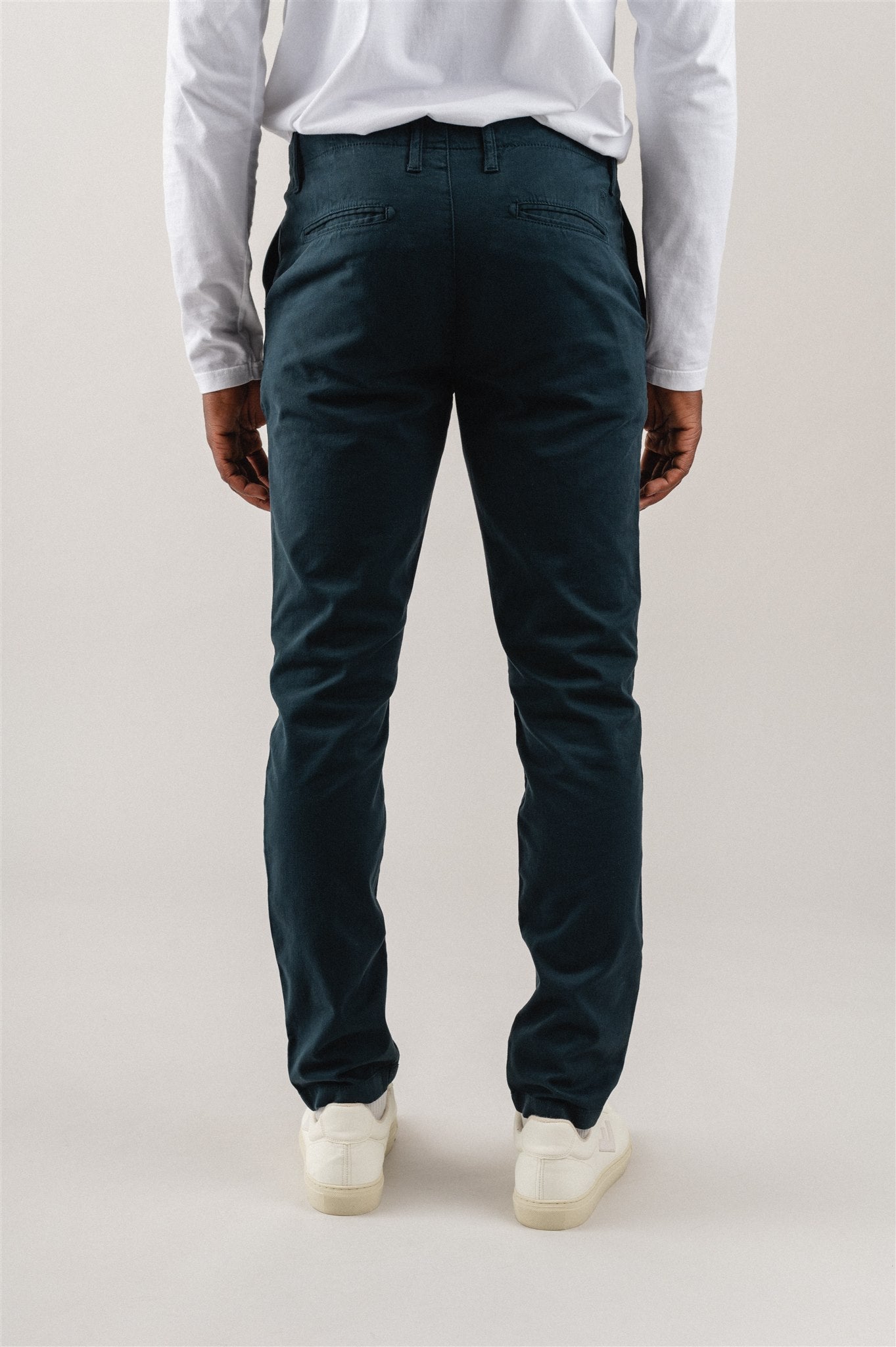 Chino bleu nuit en coton bio - chuck total eclipse