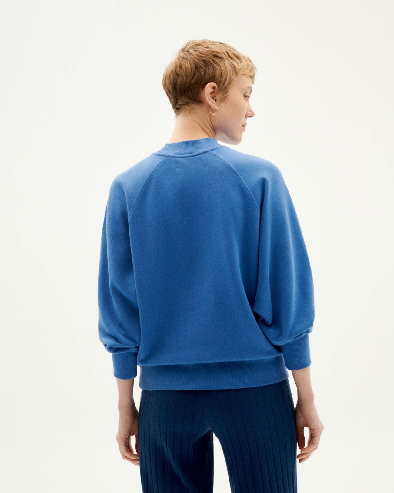 Sweat brodé en coton bio | Bleu "here comes the sun heritage blue fantine"