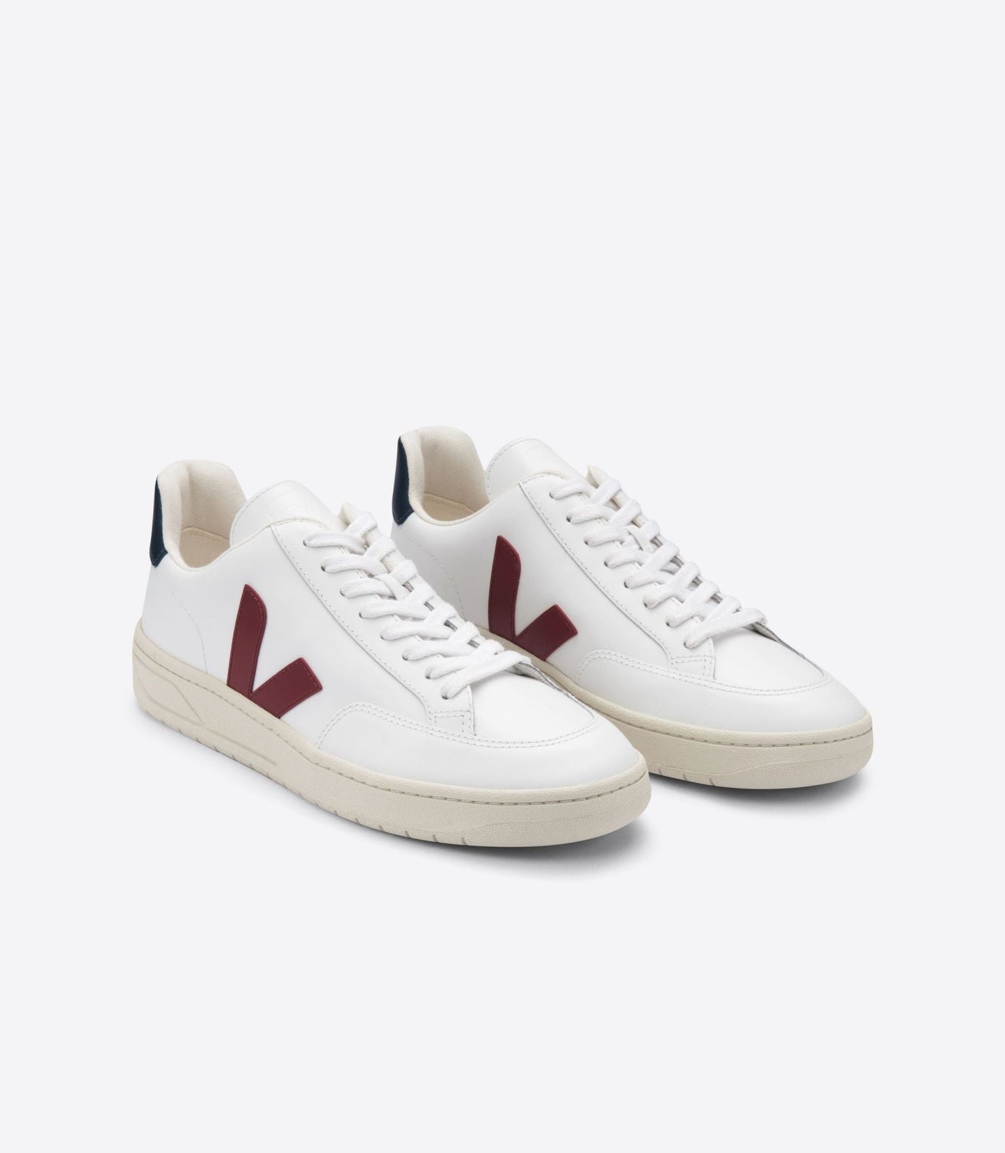 Baskets v-12 leather extra white marsala nautico