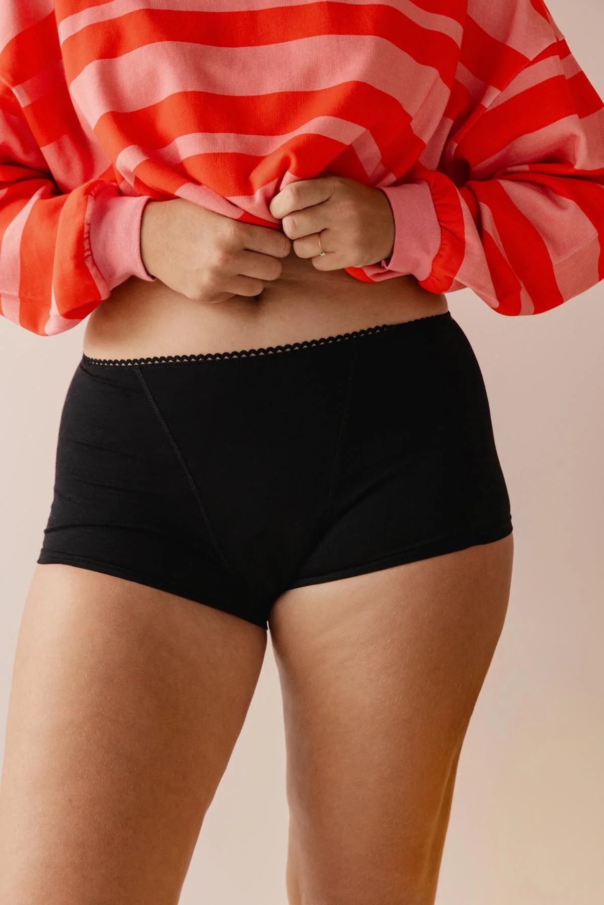 Shorty menstruel flux nuit en coton bio | pirate black | Noir