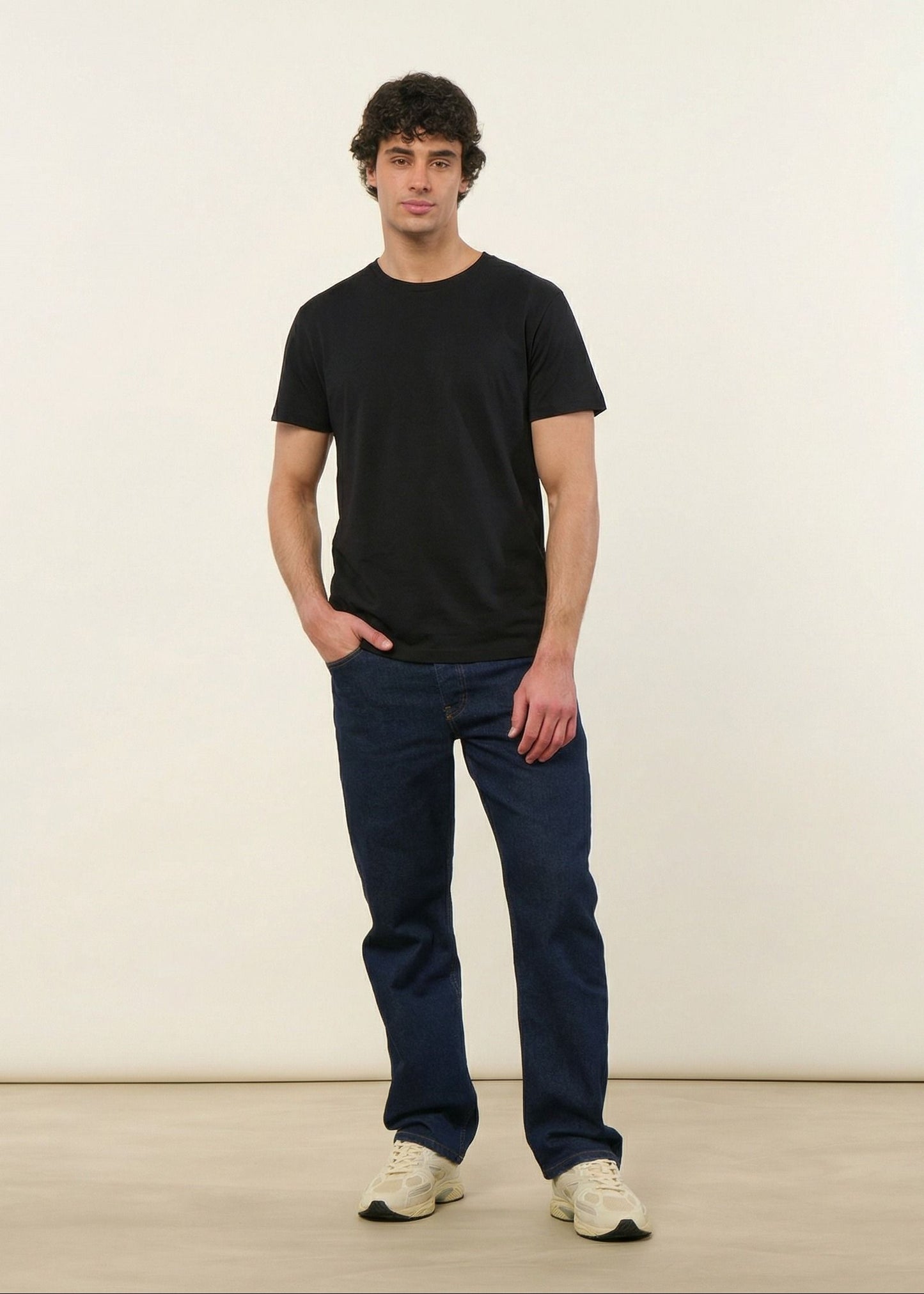 T-shirt classique en coton lin upcyclé | noir | Noir