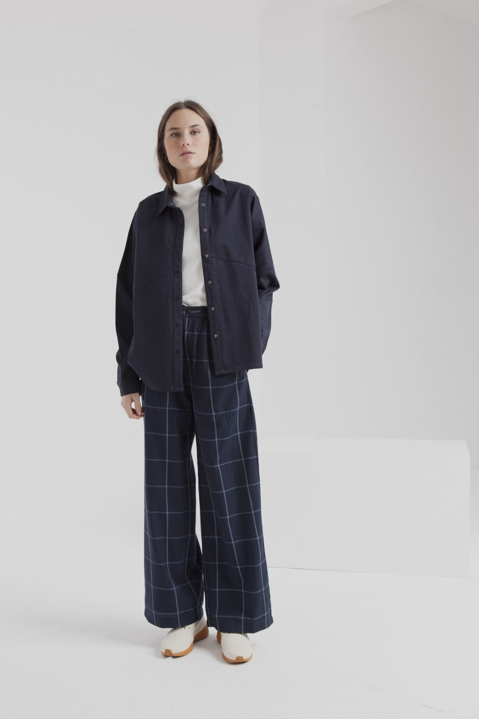 Pantalon large carreaux bleu en coton bio - Mamita