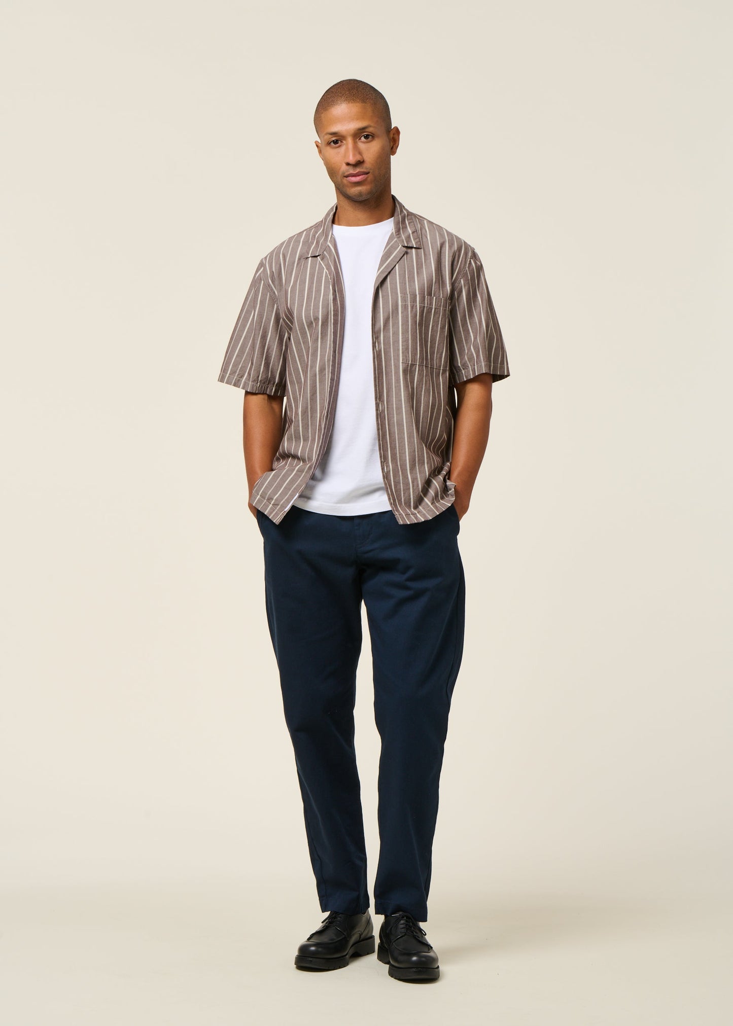 Chemise manches courtes en coton bio | rayé "bowling shirt - brown stripe"