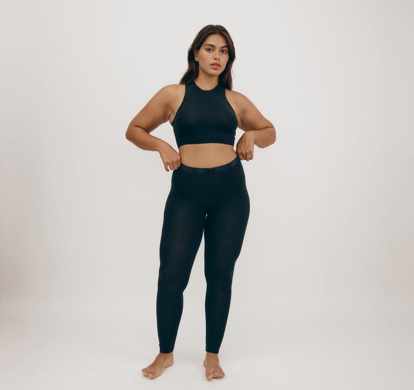 Débardeur court en coton bio | noir "core crop tank top black"
