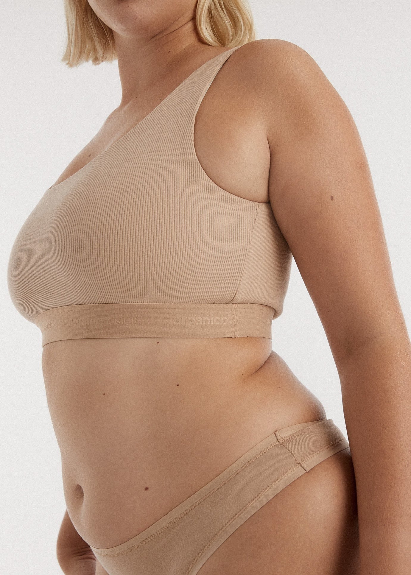 String en coton bio | beige "core thong hazelnut"