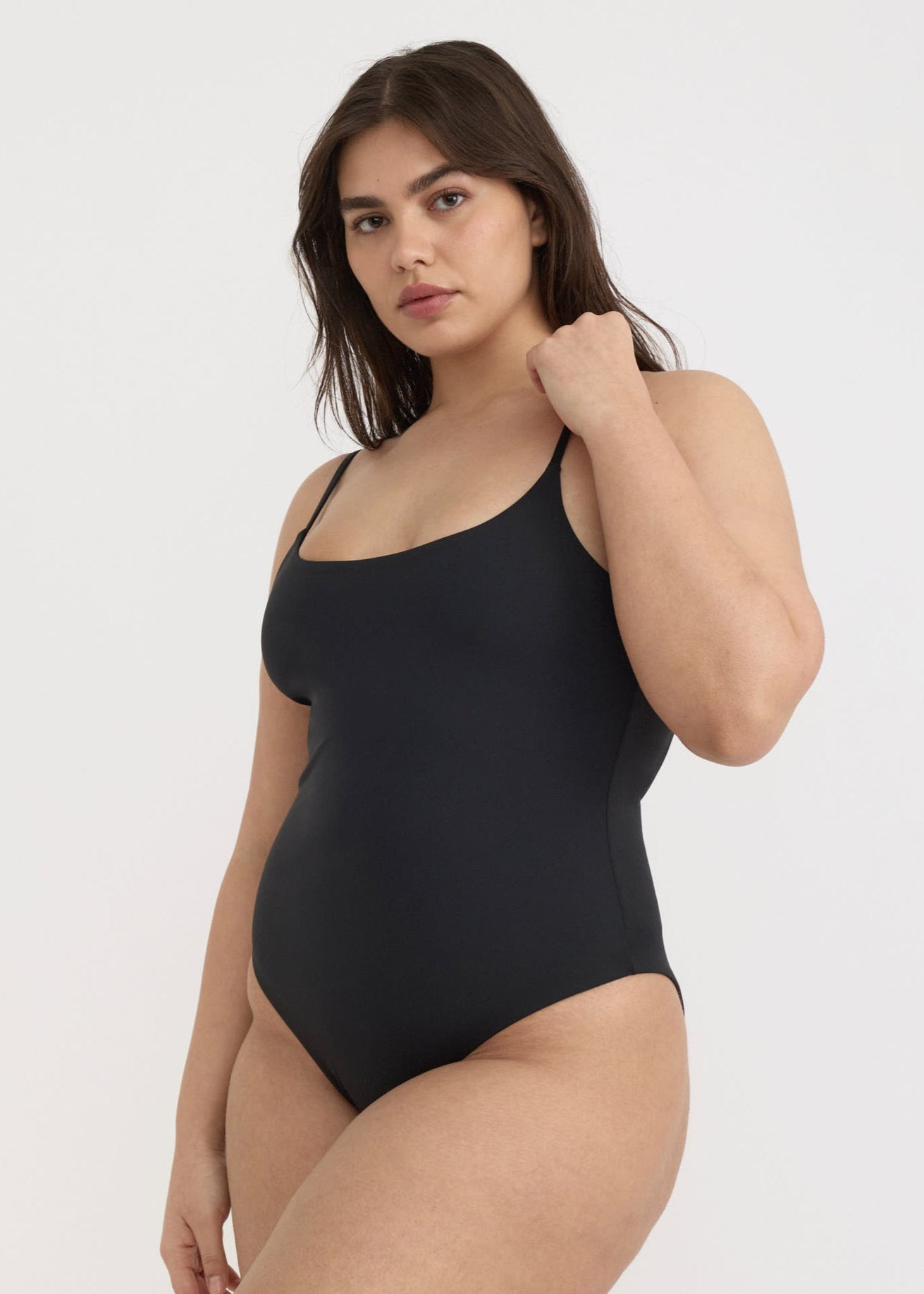 Maillot une pièce en matières recyclées | noir "Swim open back one-piece - black"
