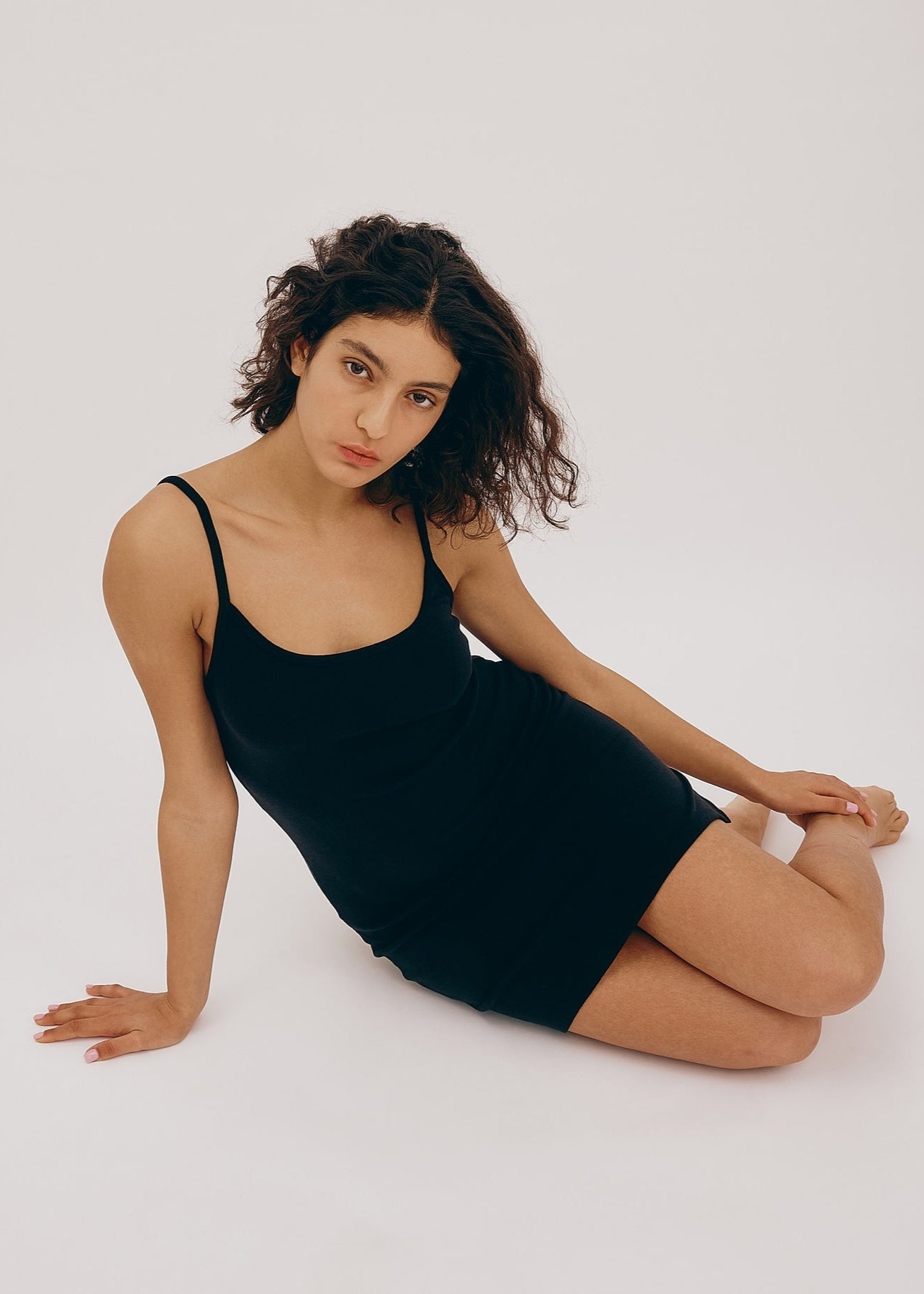 Robe moulante noire en tencel | noire "soft knit slip dress - black"