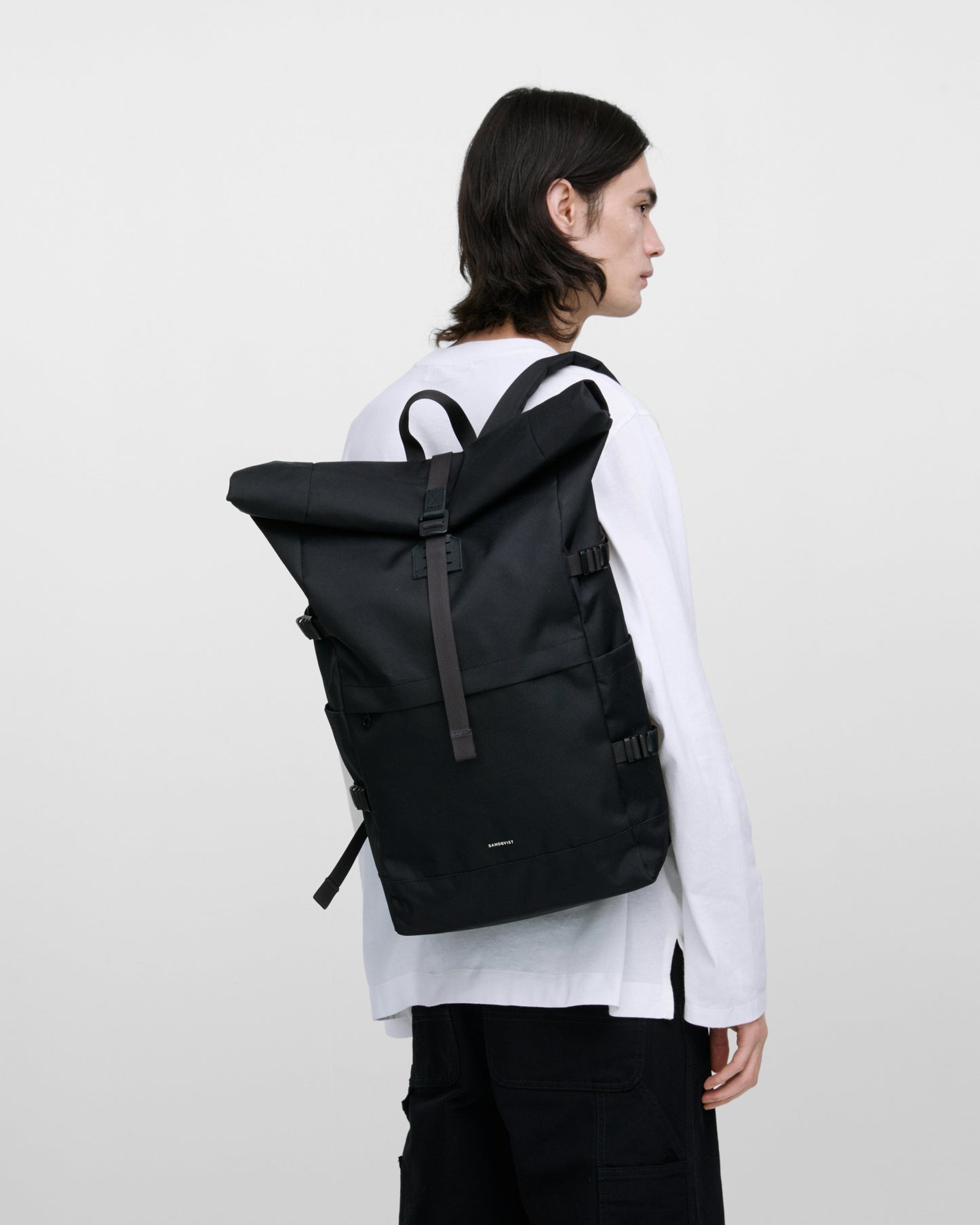 Sac à dos 26L en matières recyclées | noir "icon rolltop backpack l - black/ black with black leather"