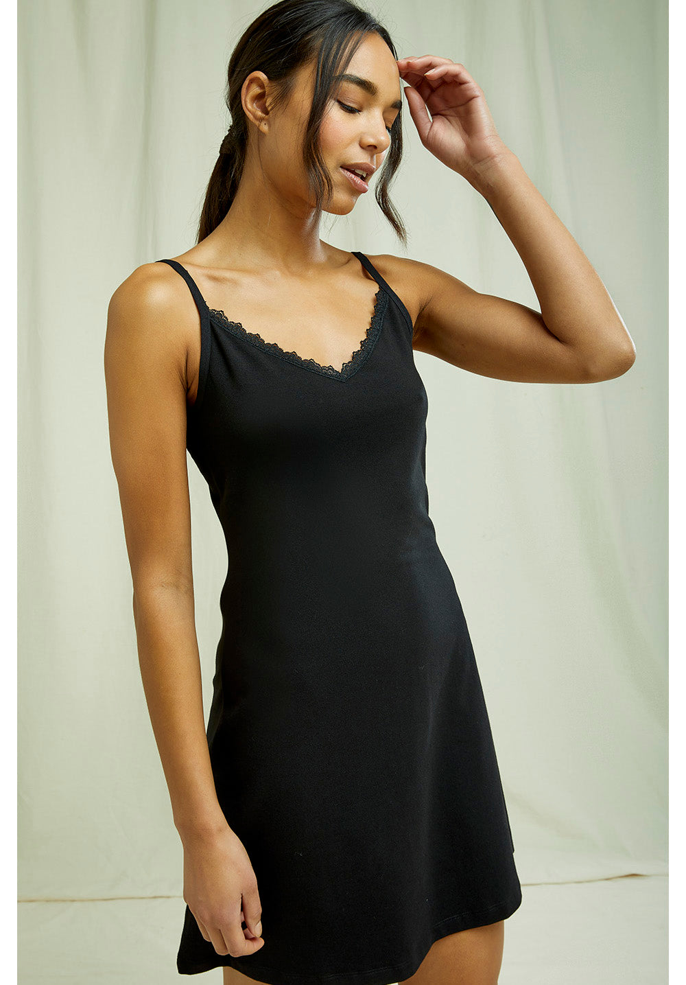 Robe légère noire en coton bio - lace trim slip