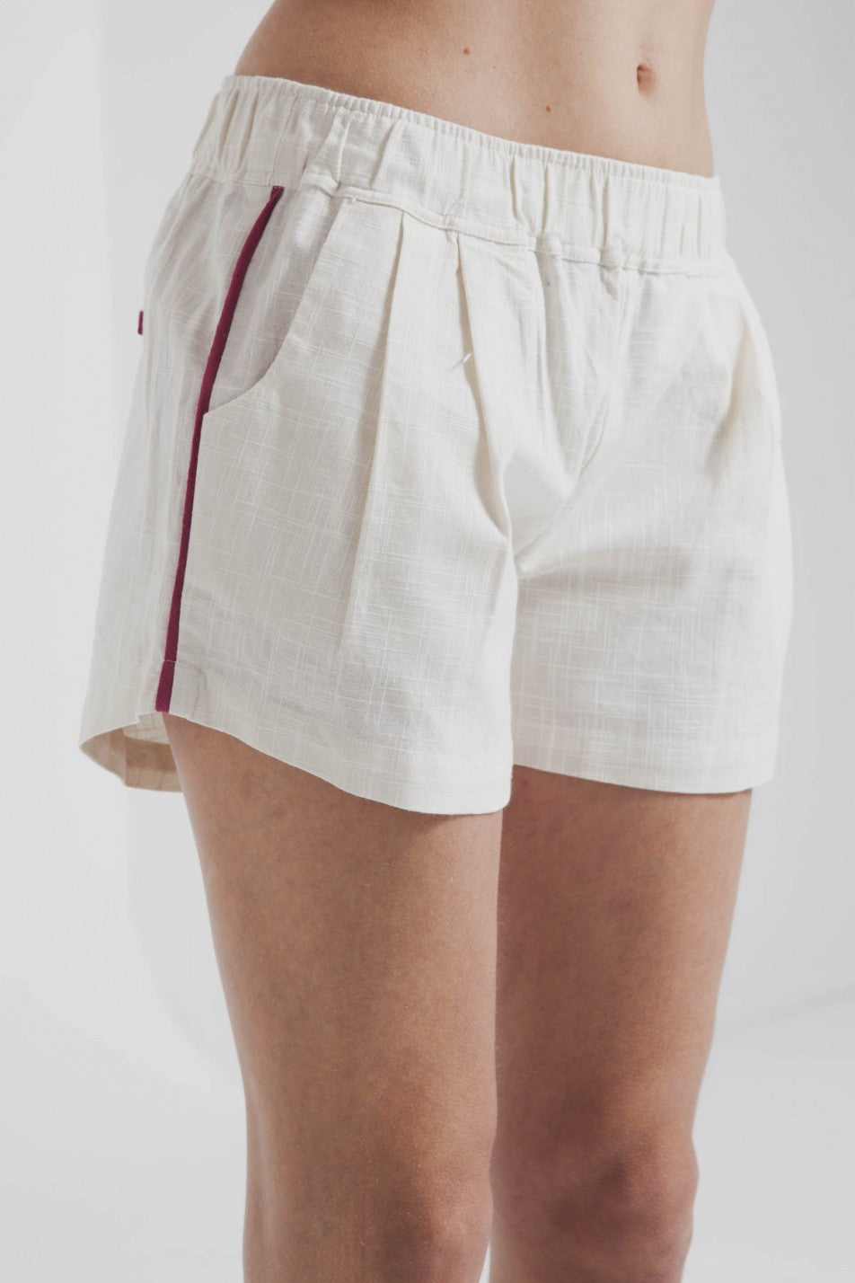Short écru en coton bio