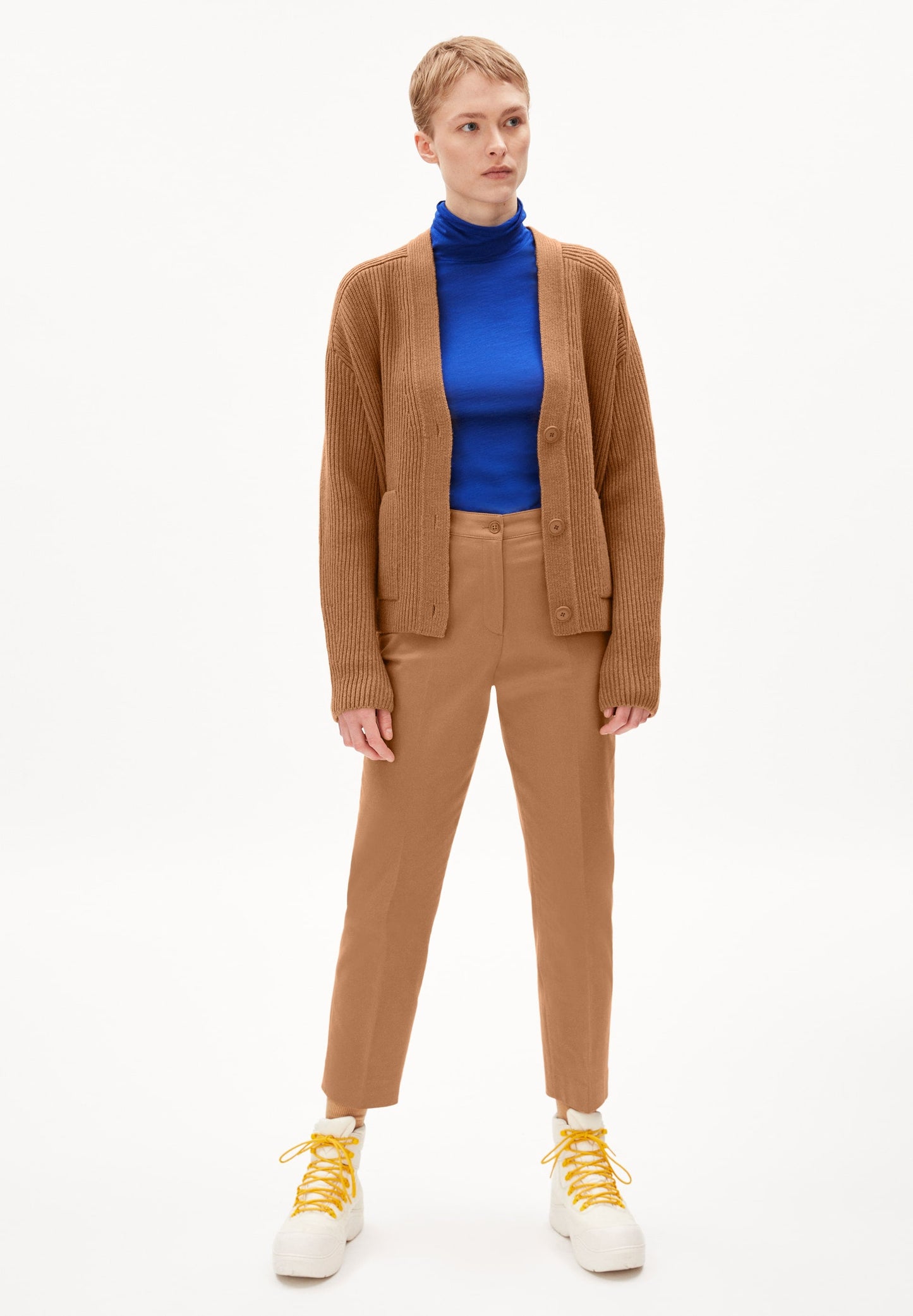 Gilet ample camel en laine bio et recyclée - naokaa cedar wood