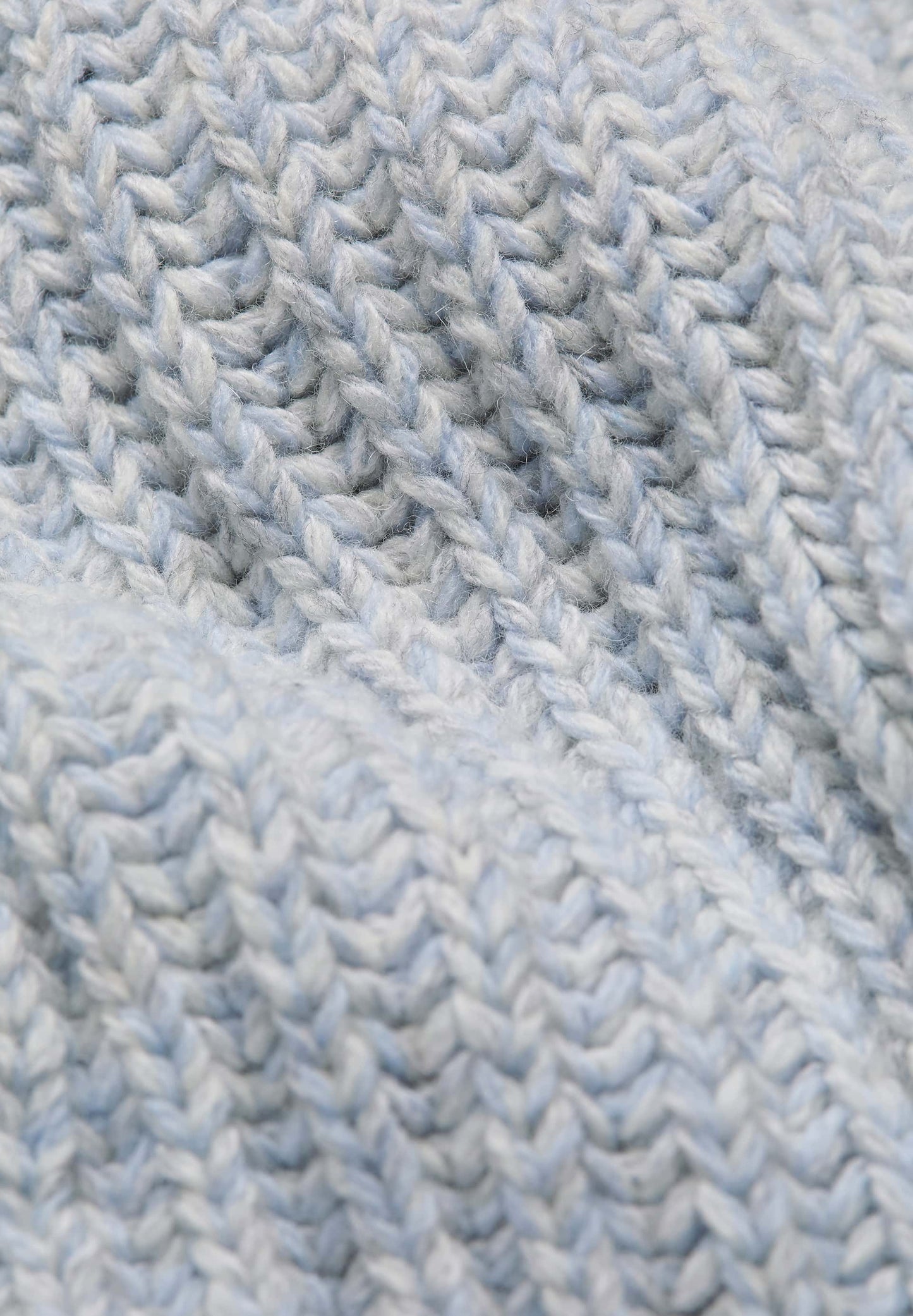 Pull bleu ciel tricoté en laine bio mélangée - saskiaa leopard seafoam-oatmilk
