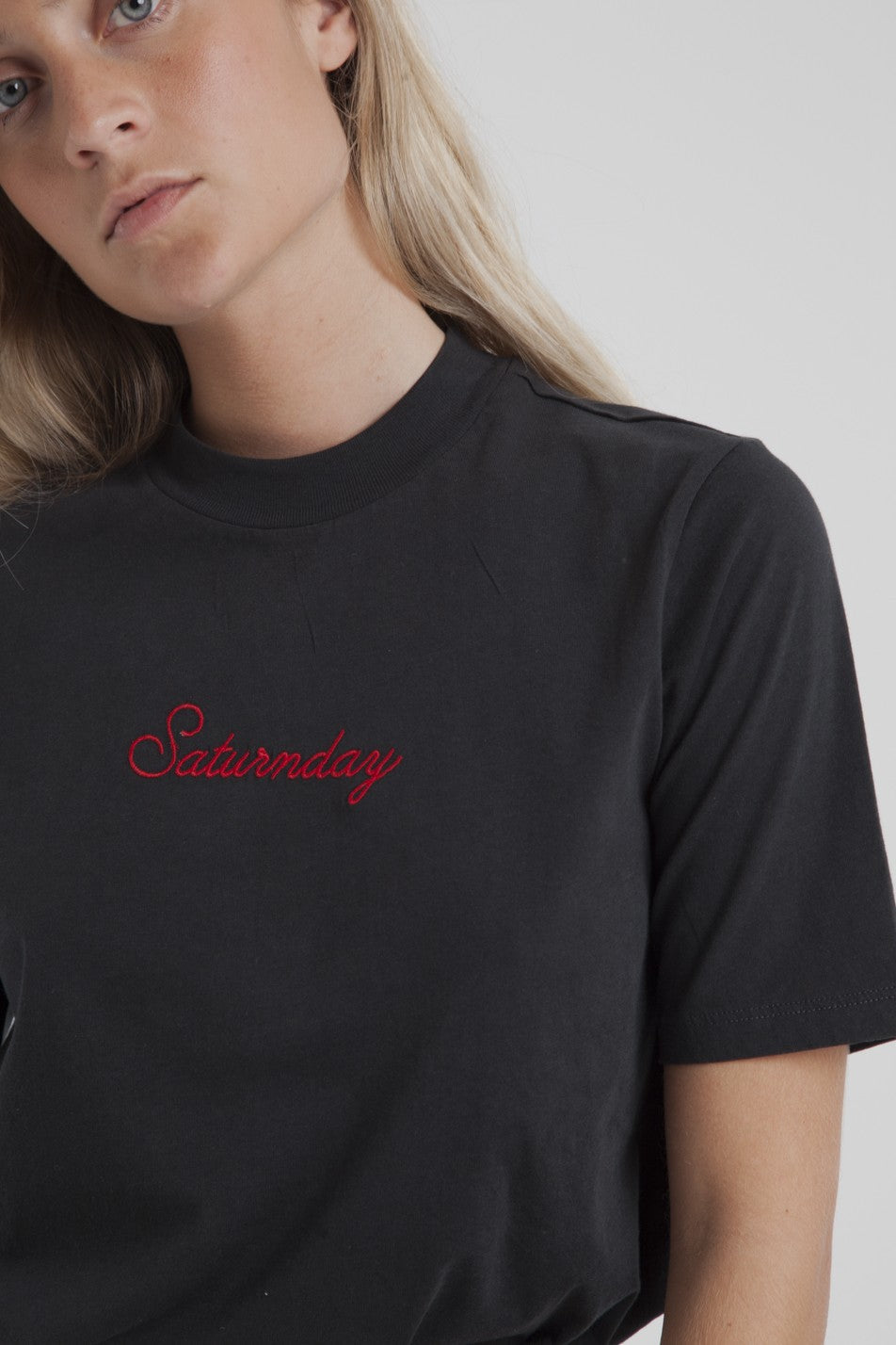 T-shirt noir en coton bio - Saturnday