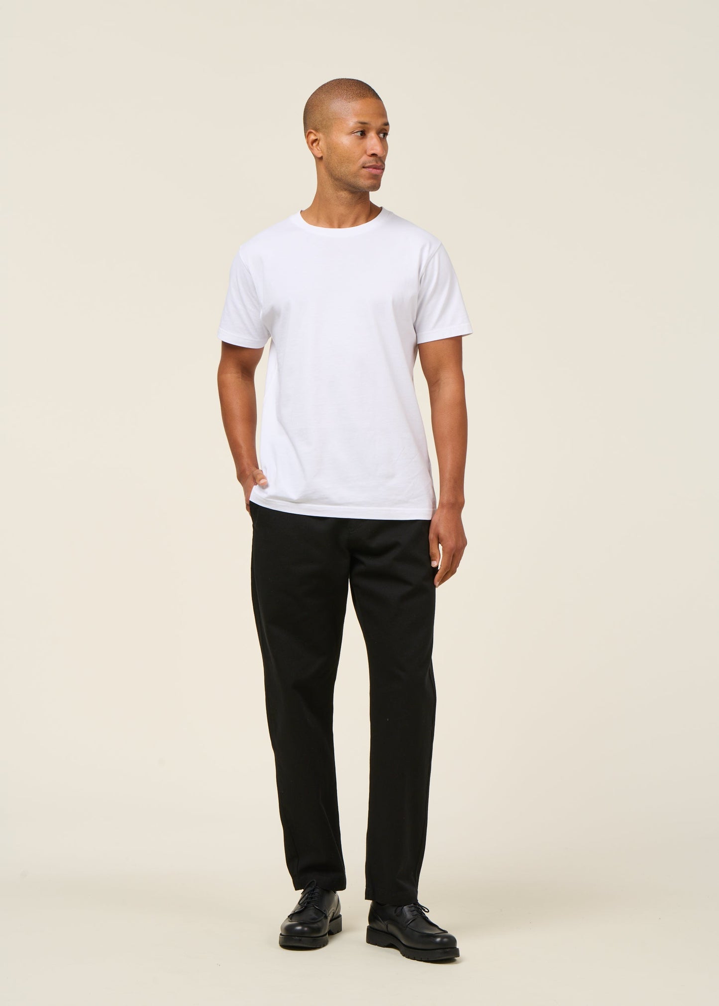 Pantalon droit en coton bio | noir "black travel pants"