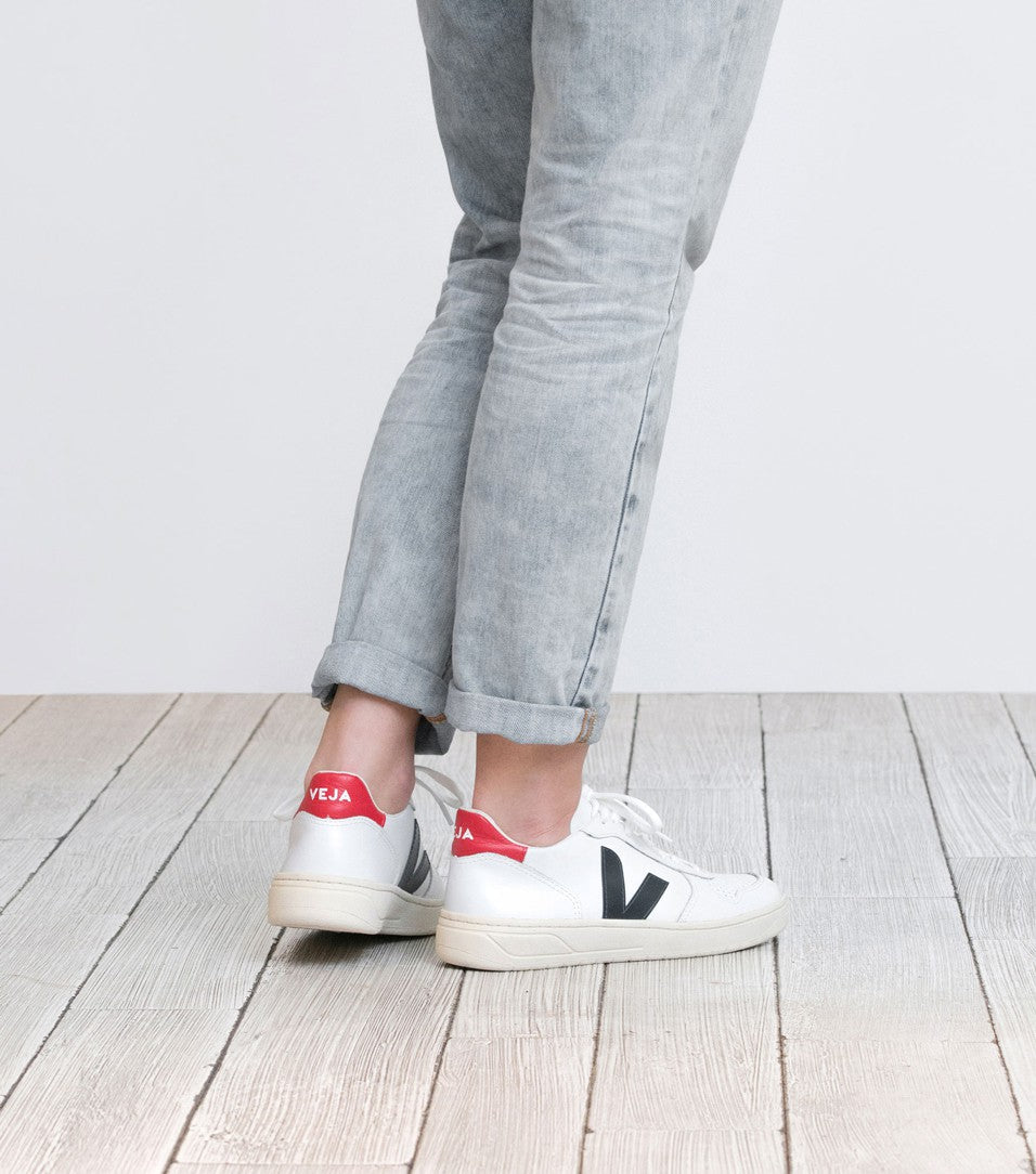 Baskets v-10 white nautico pekin