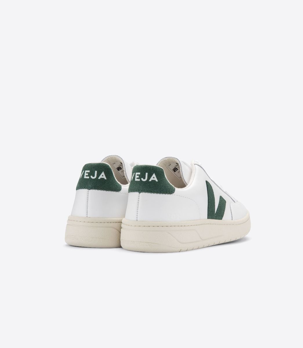 Baskets basses en cuir et suède certifiés | vert "v-12 leather extra white cyprus"