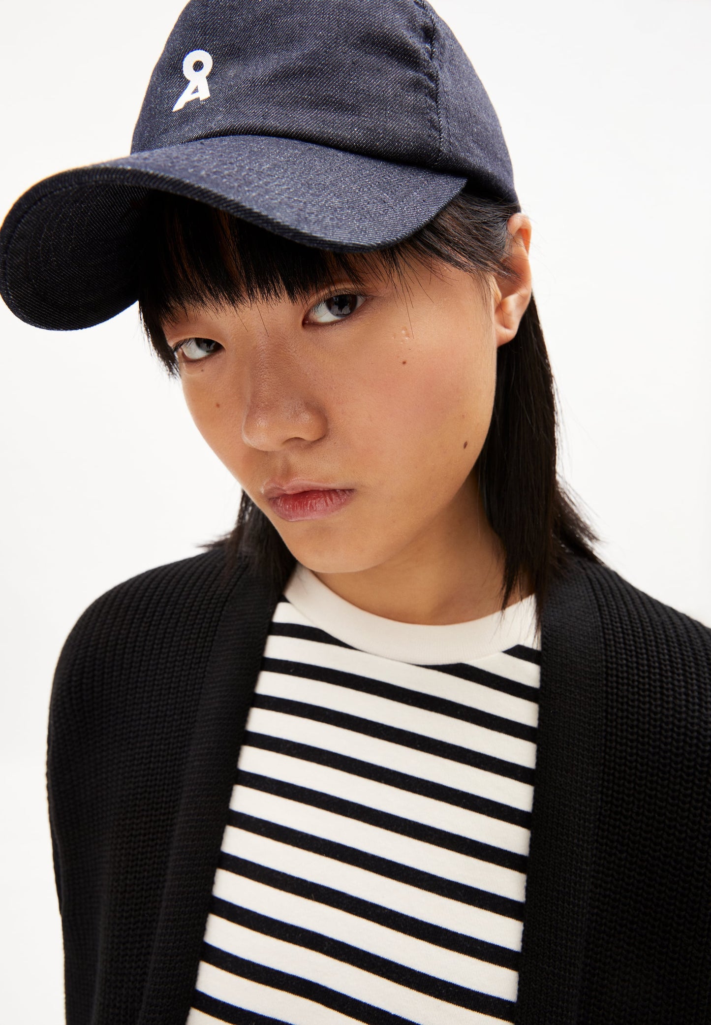 Cardigan noir en coton biologique - vildanaa soft black