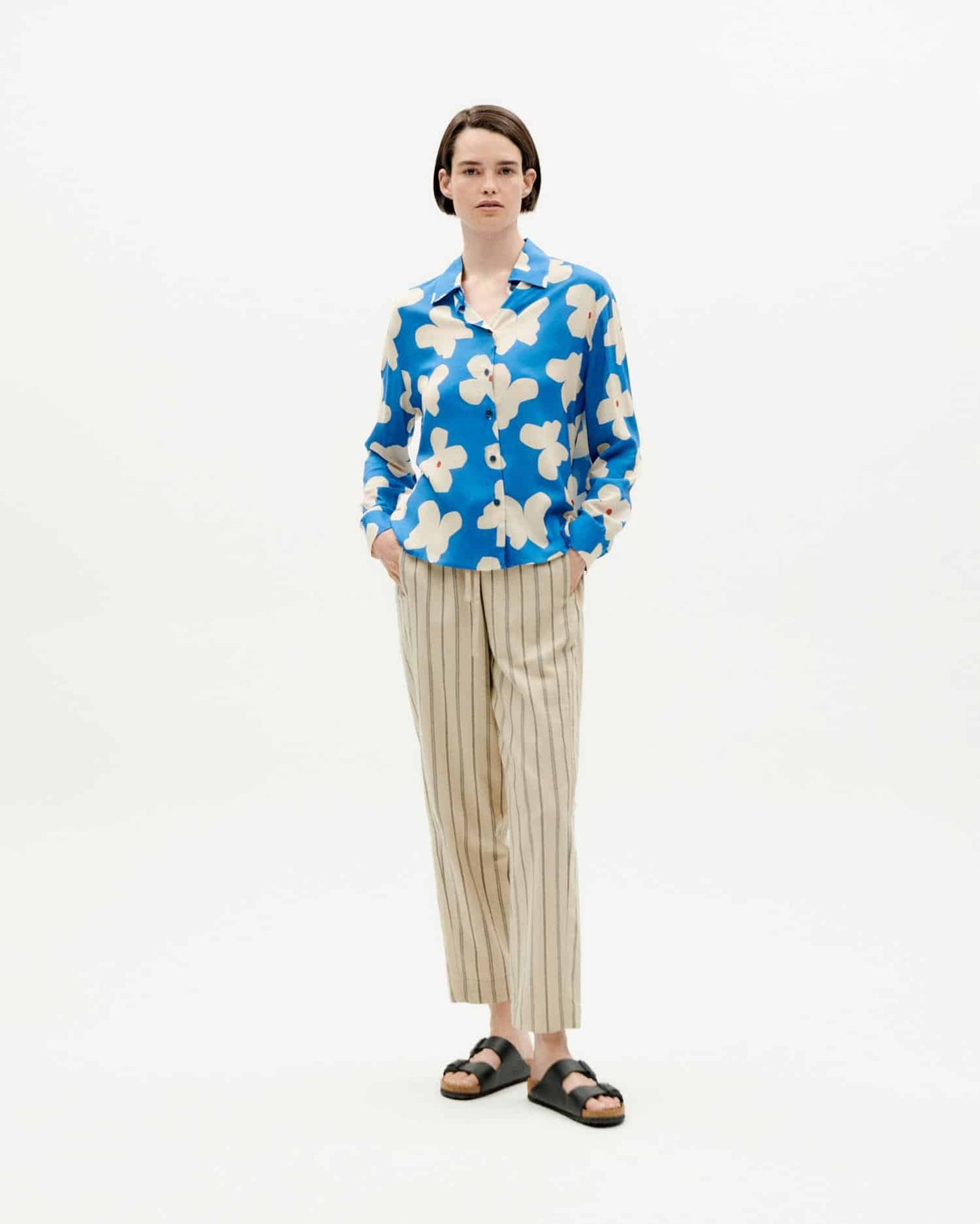 Chemise à motifs en ecovero | bleu "big butterfly kati blouse"
