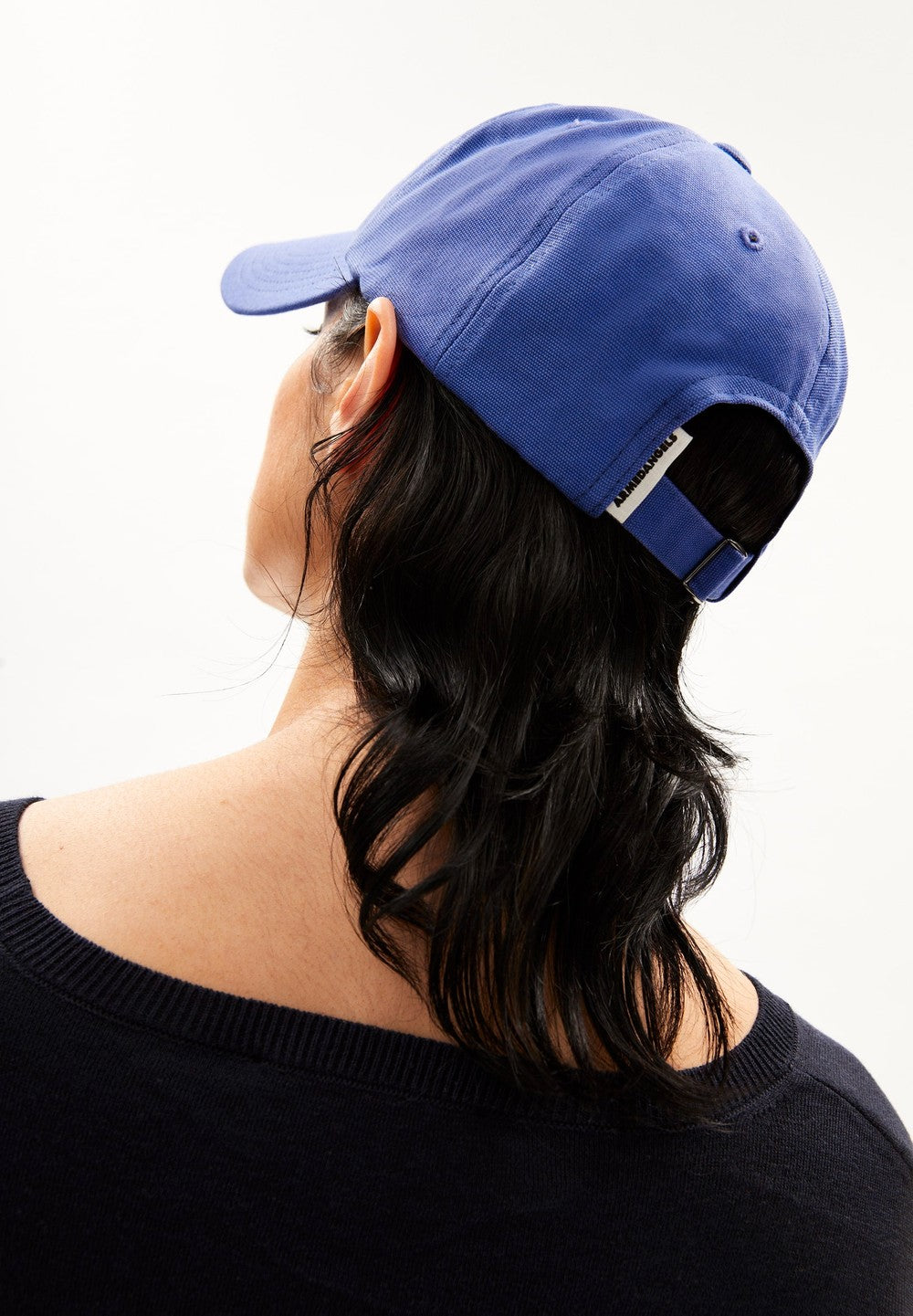 Casquette bleue ciel en coton bio - yenaas bold morning sky