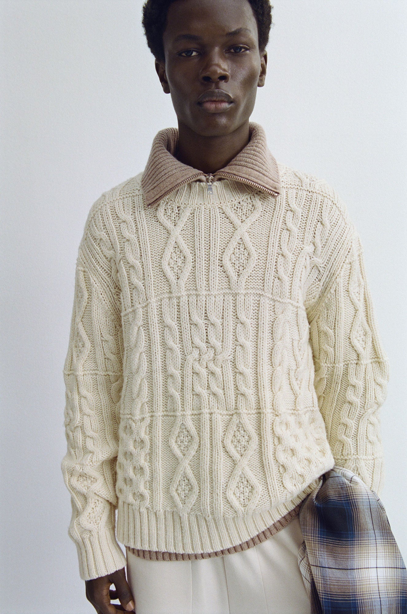 Pull en laine mérinos certifiée | beige "ecru rasta knitted sweater - ecru"