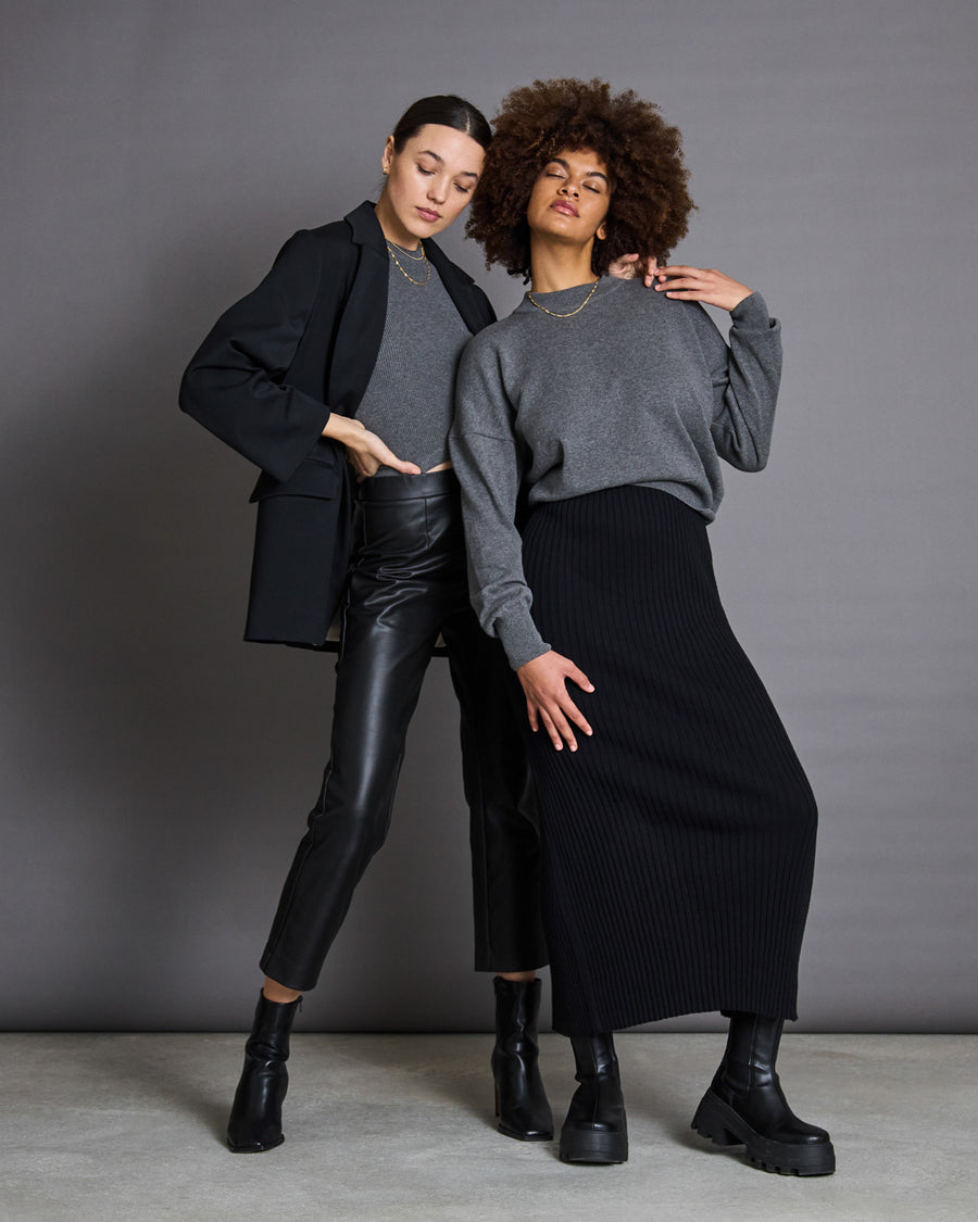 Pantalon noir enduit vegan en coton bio - the vegan coated black