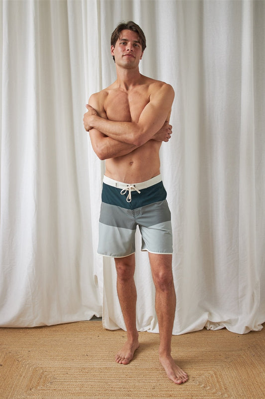 Short en polyester recyclé | vert "Ouen - green colour block"
