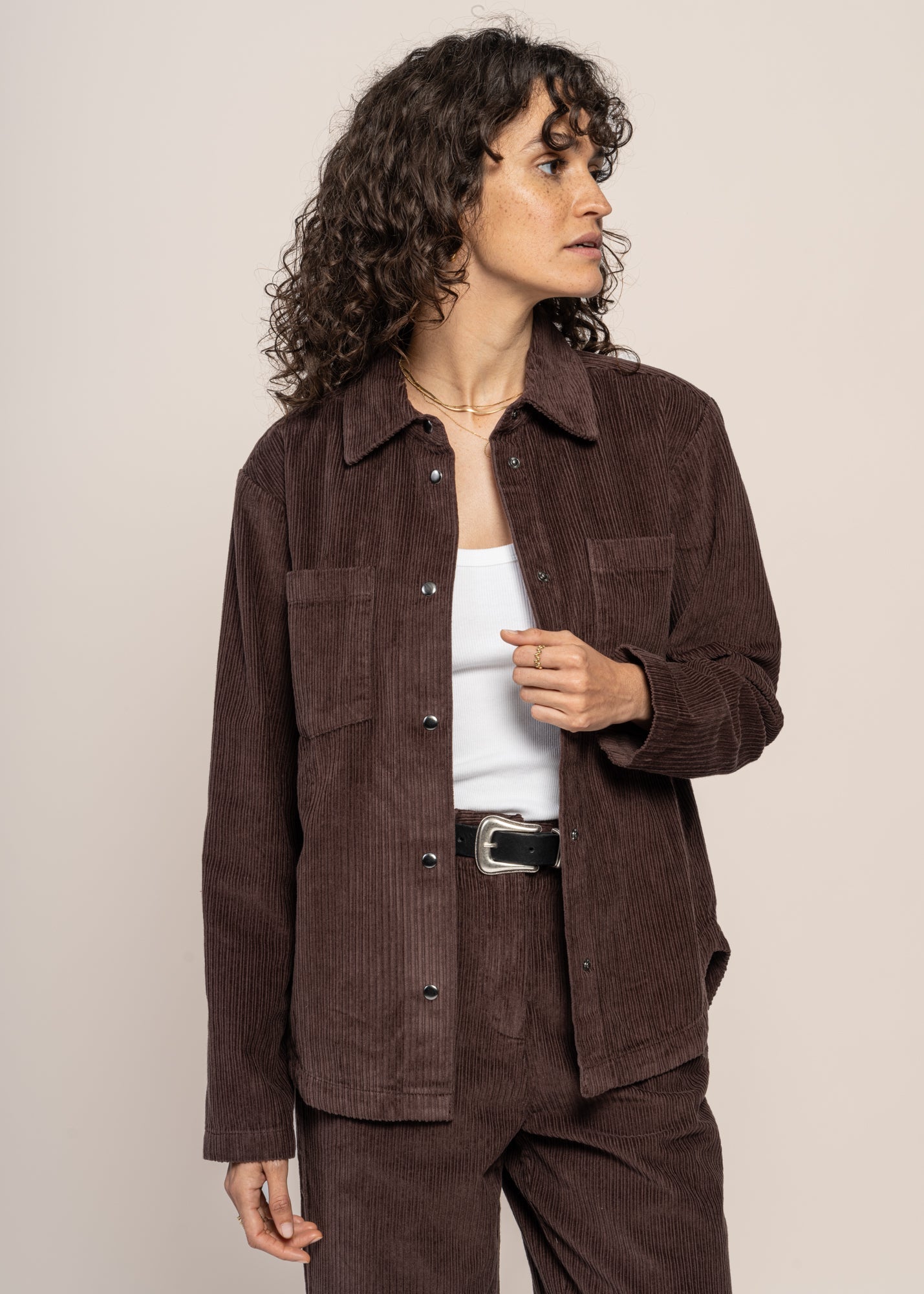 Surchemise velours en coton bio | marron "irrregular corduroy overshirt chocolate plum"