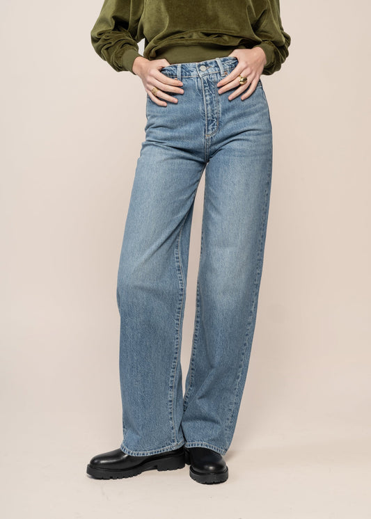 Jean ample en coton bio et matière recyclée | bleu "enijaa light cerulean"