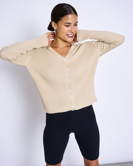 Cardigan beige en Ecovero - cascais butter