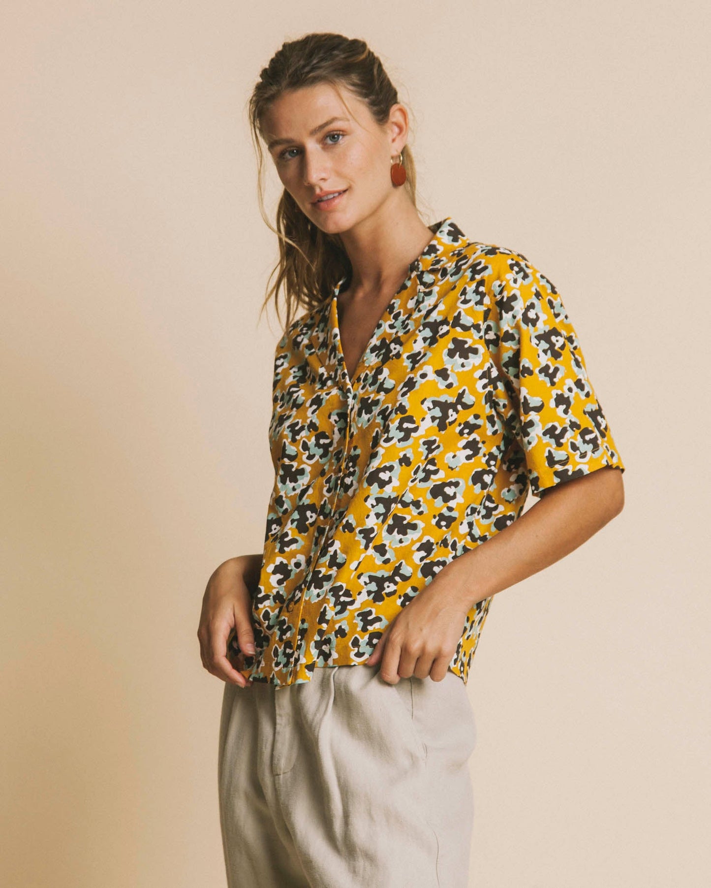 Blouse jaune imprimé fleurs en coton bio - Flowers lomami