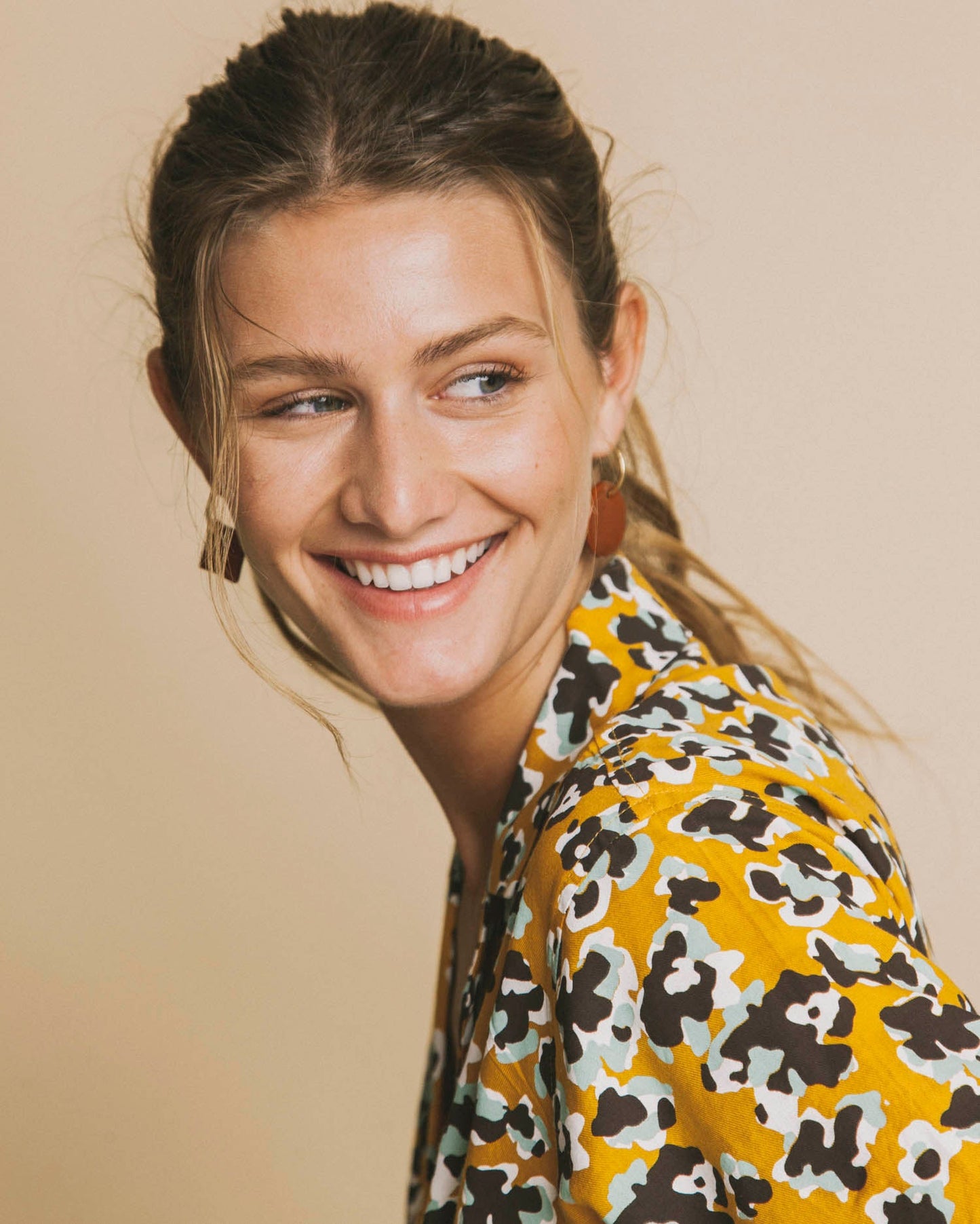 Blouse jaune imprimé fleurs en coton bio - Flowers lomami