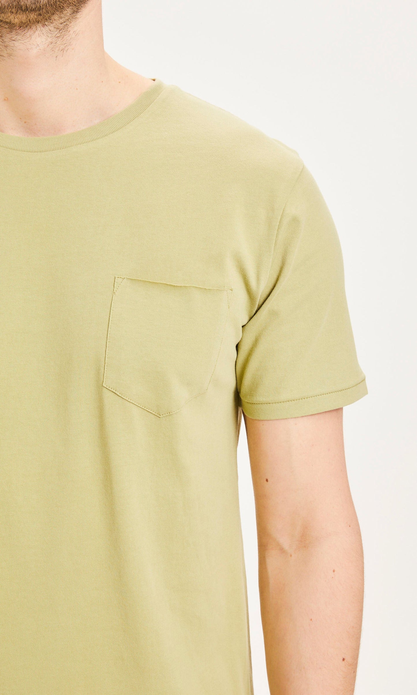 T-shirt vert à poche en coton bio - Alder