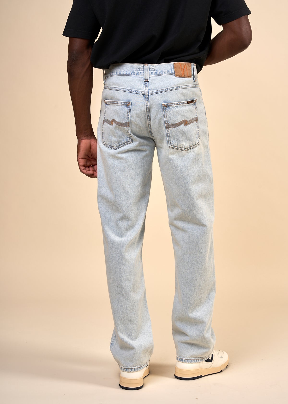 Jean droit bleu délavé en coton bio - rad rufus pale blue