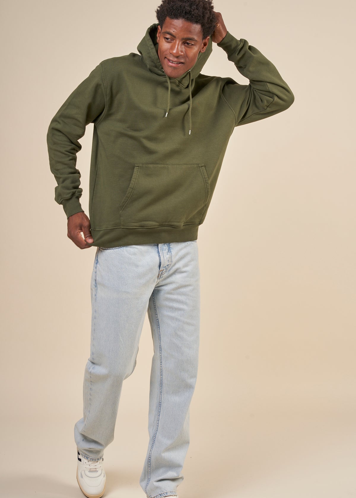 Sweat à capuche en coton bio | vert "classic organic hood seaweed green"