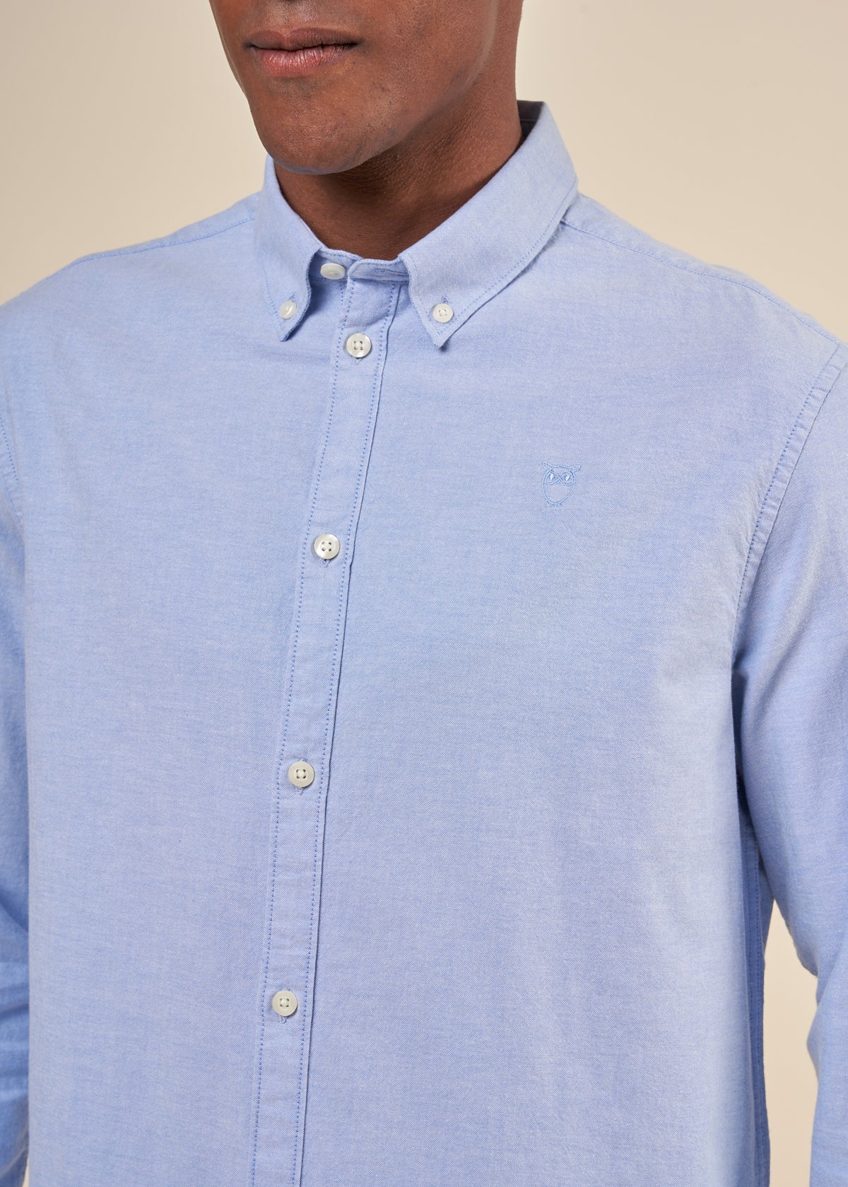 Chemise avec logo en coton bio | Bleu clair "costom tailored oxford shirt lapis blue"