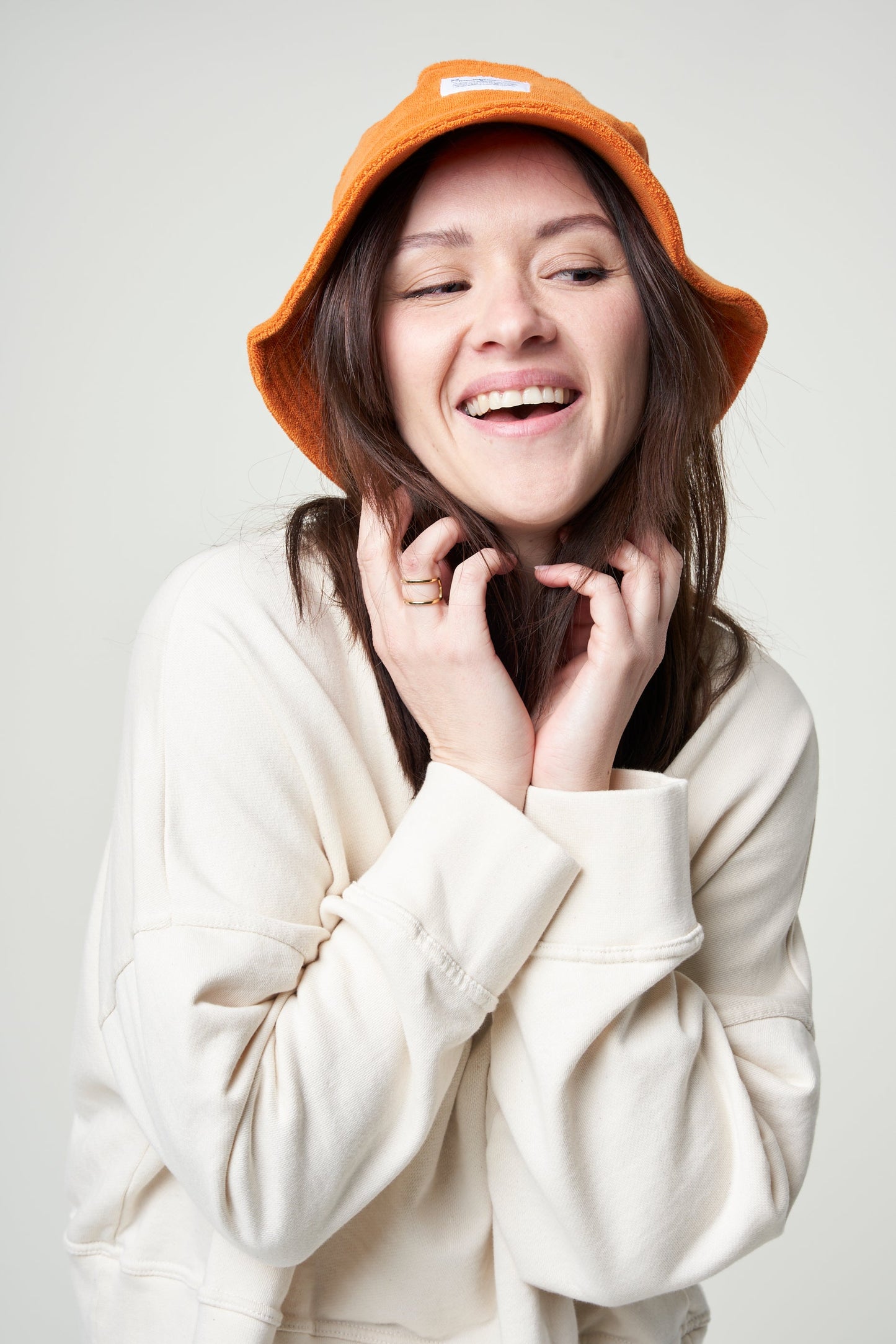 Bob éponge orange en coton bio et matière recyclée - terry bucket hat russet orange