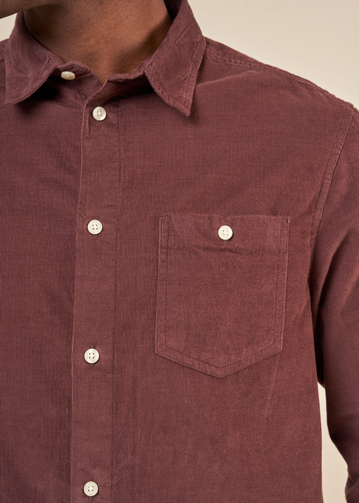 Chemise velours fin en coton bio | acajou "corduroy shirt deep mahogany"