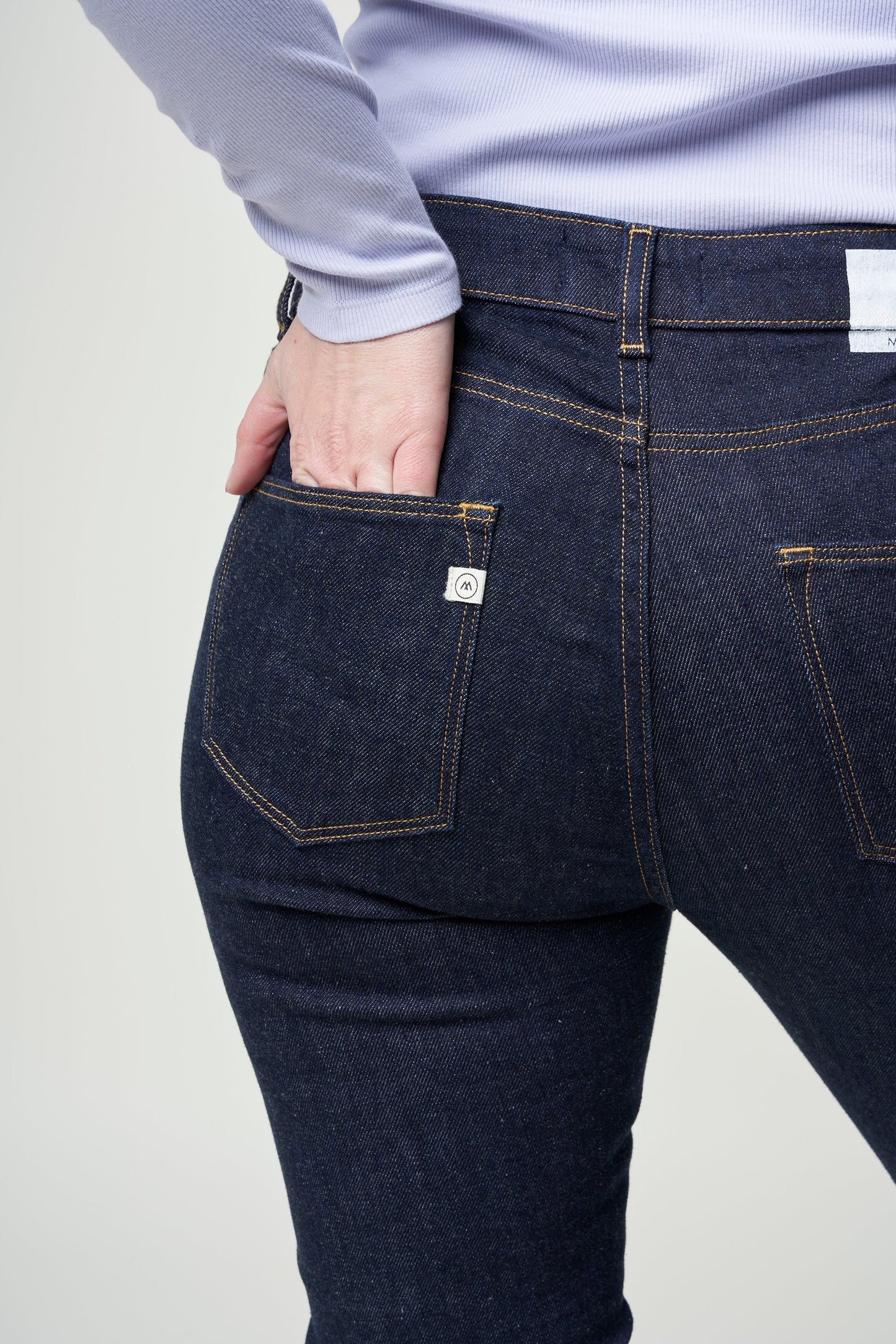 Jean slim en coton bio et recyclé | bleu brut "Regular Swan strong blue"