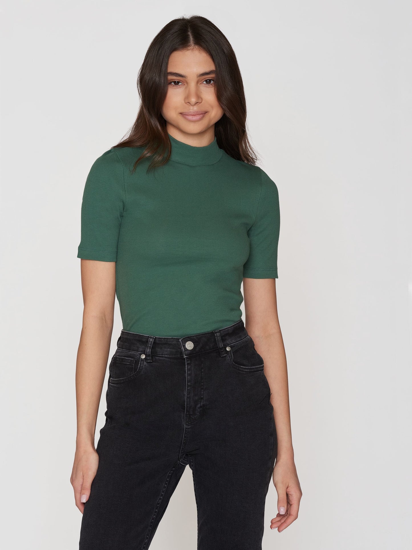 T-shirt col cheminée en coton bio | Vert forêt "rib high neck short sleeved dark forest"