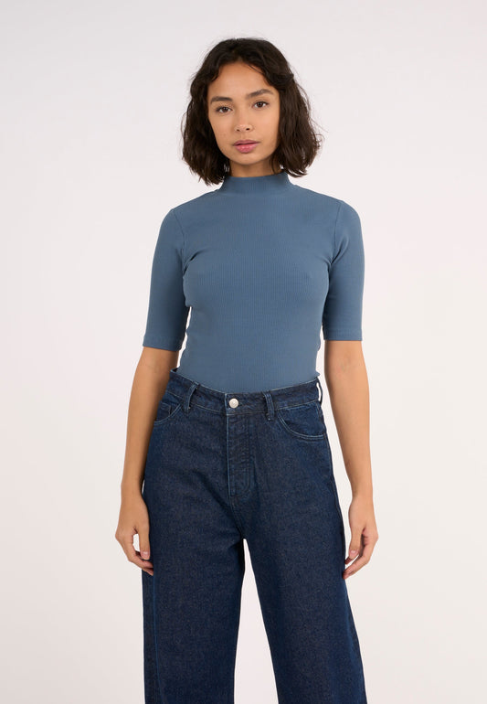 T-shirt col cheminée en coton bio | Bleu "rib high neck short sleeved china blue"