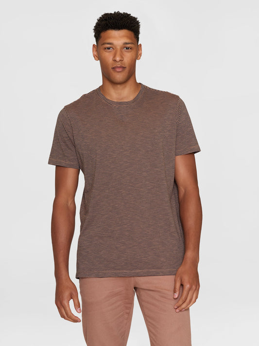 T-shirt rayé en coton bio | Marron et noir "narrow striped slub tee brown stripe"