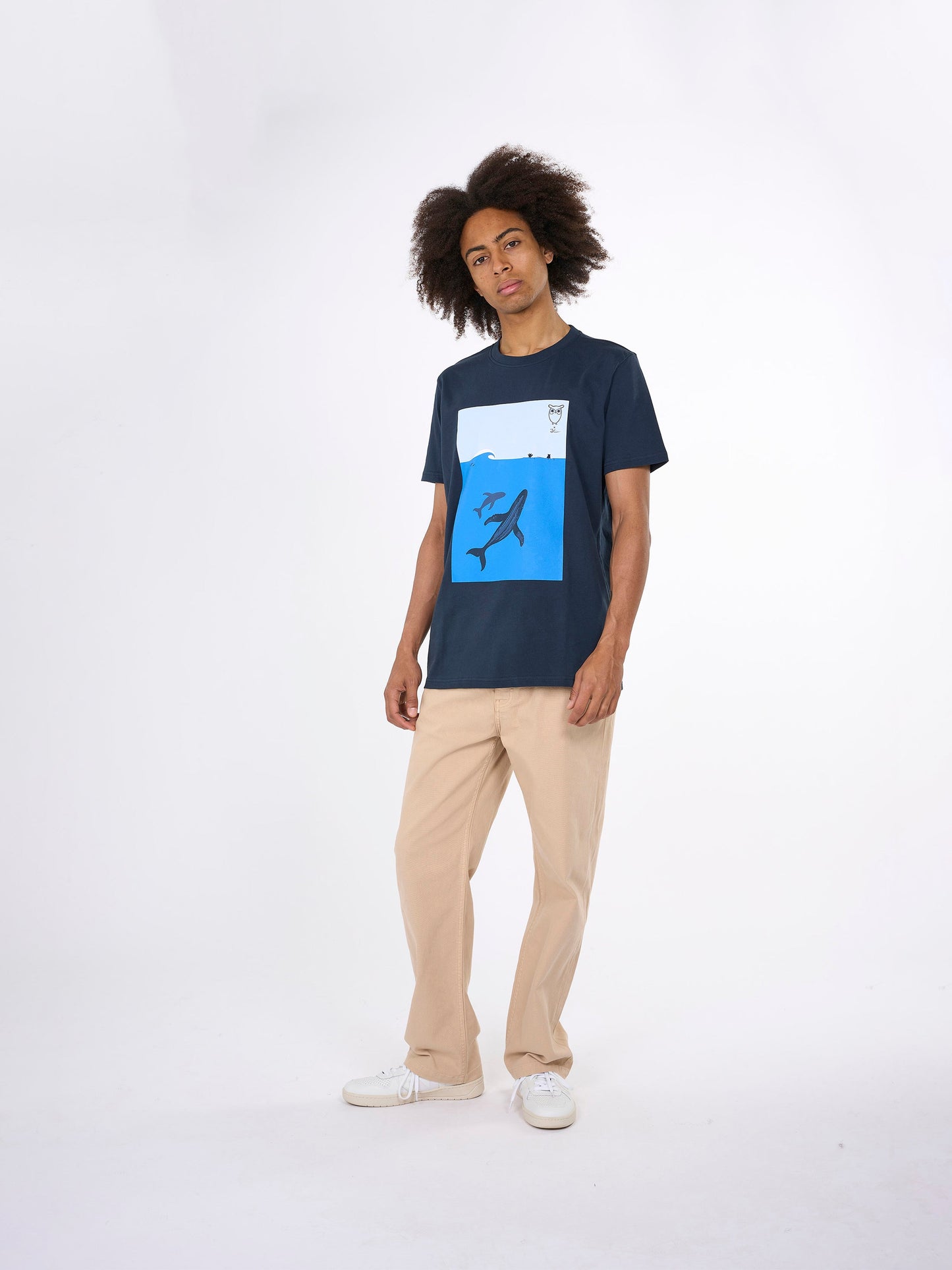 T-shirt marine imprimé en coton bio - regular whale front print t-shirt total eclipse