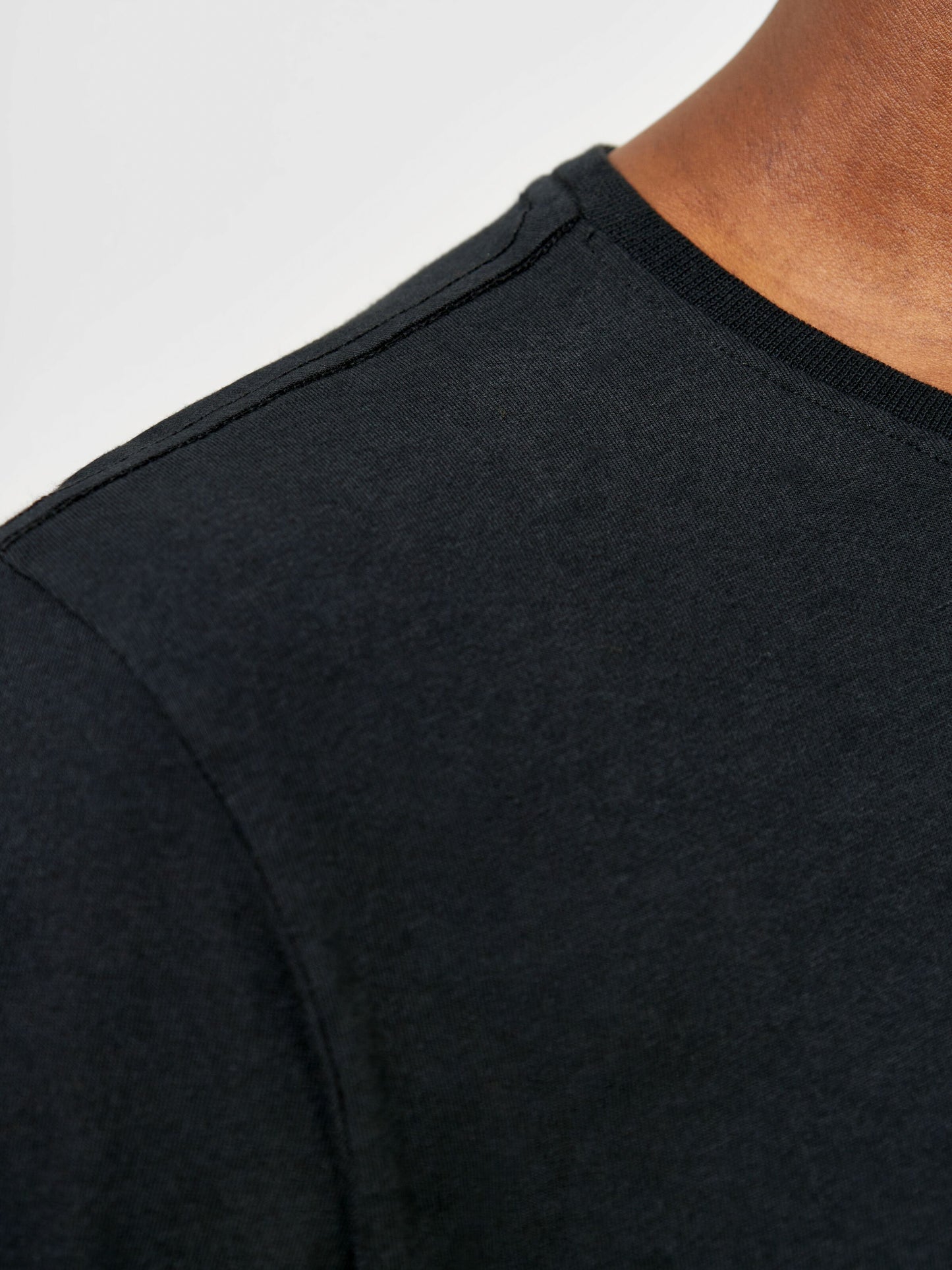 T-shirt en coton bio | noir "basic tee black jet"