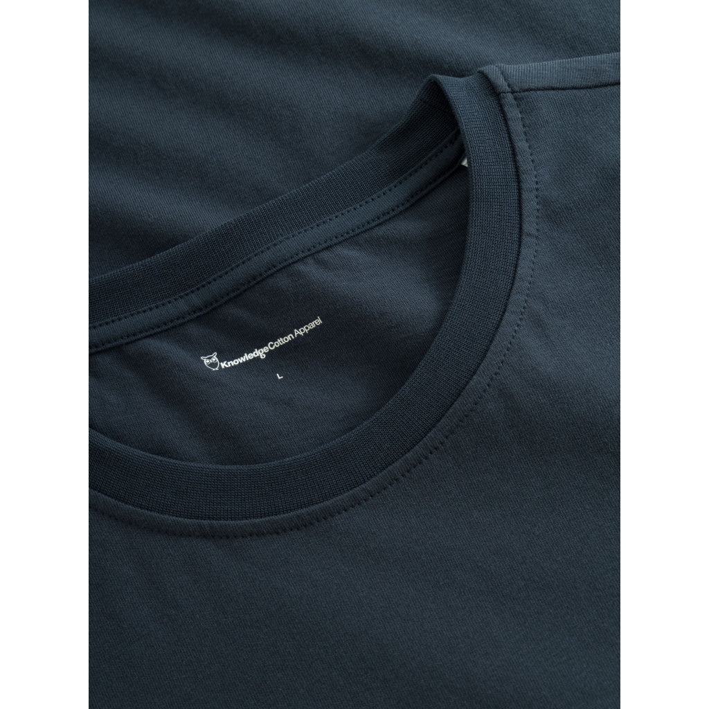 T-shirt à badge brodé en coton bio | Marine "badge tee total eclipse"