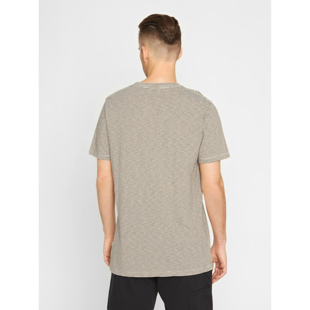 T-shirt marron à rayures en coton bio - narrow striped slub t-shirt cub